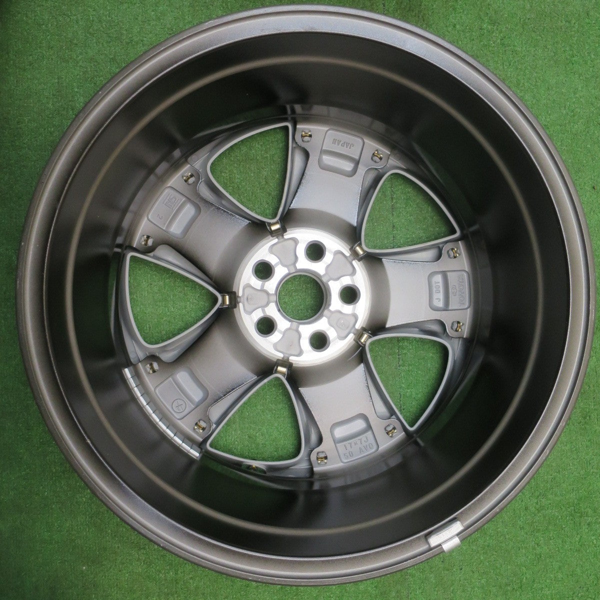 新車外し★トヨタ 50系 プリウス ツーリング 純正 ホイール 17インチ 17×7J PCD100/5H★5111604NJホ