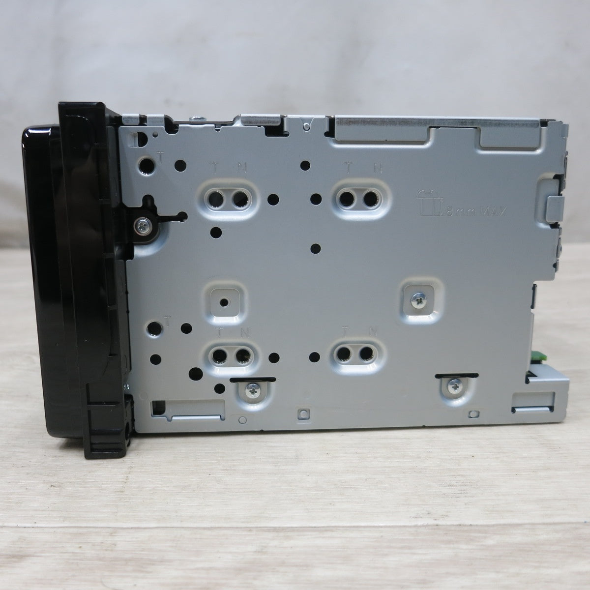 [送料無料] 未使用◆パイオニア カロッツェリア AVIC-RW821-D 7V型 楽ナビ 200mm Bluetooth カーナビ ナビゲーション◆