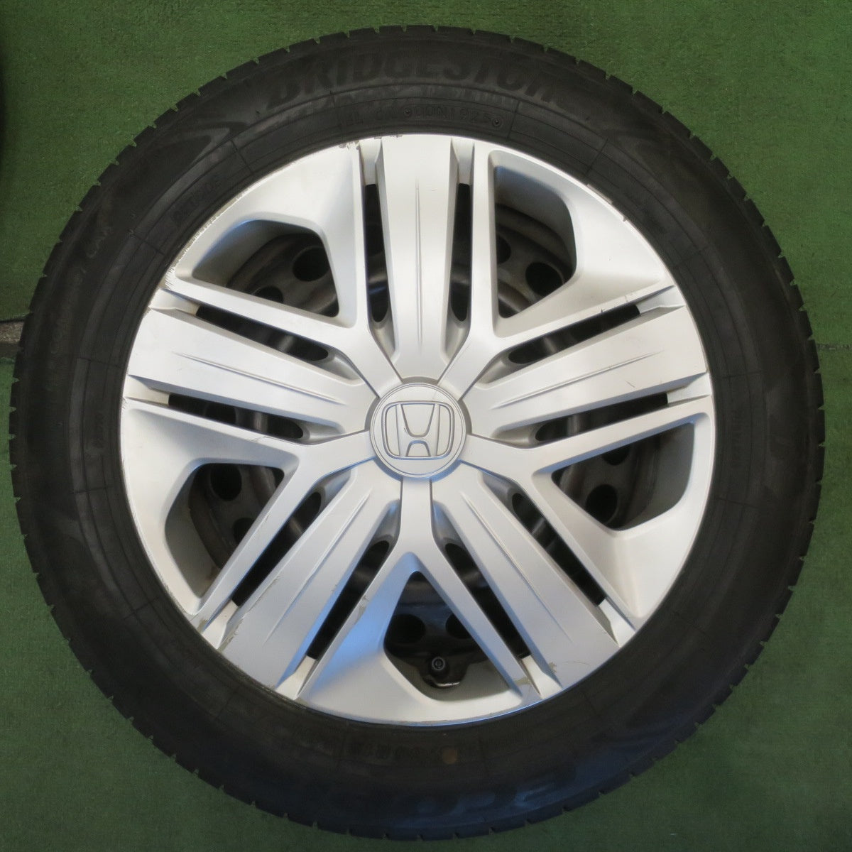 ほぼ未使用！25年◎ホンダ GK フィット 純正 スチール 185/60R15 ブリヂストン エコピア NH200C 15インチ PCD100/4H◎6072504NJノ
