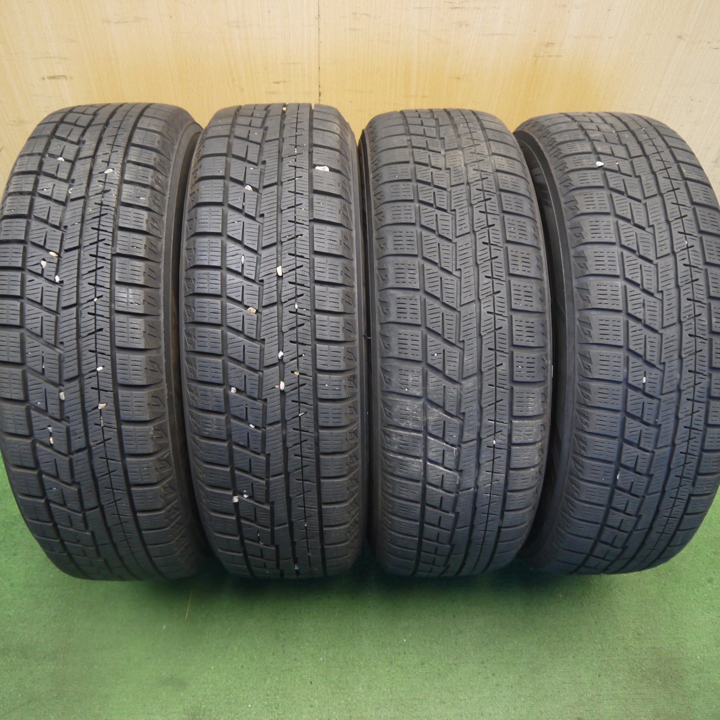 バリ溝！24年！9分◎スタッドレス 175/65R14 ヨコハマ アイスガード iG60 CYBER サイバー 14インチ PCD100/4H◎6083101Hス