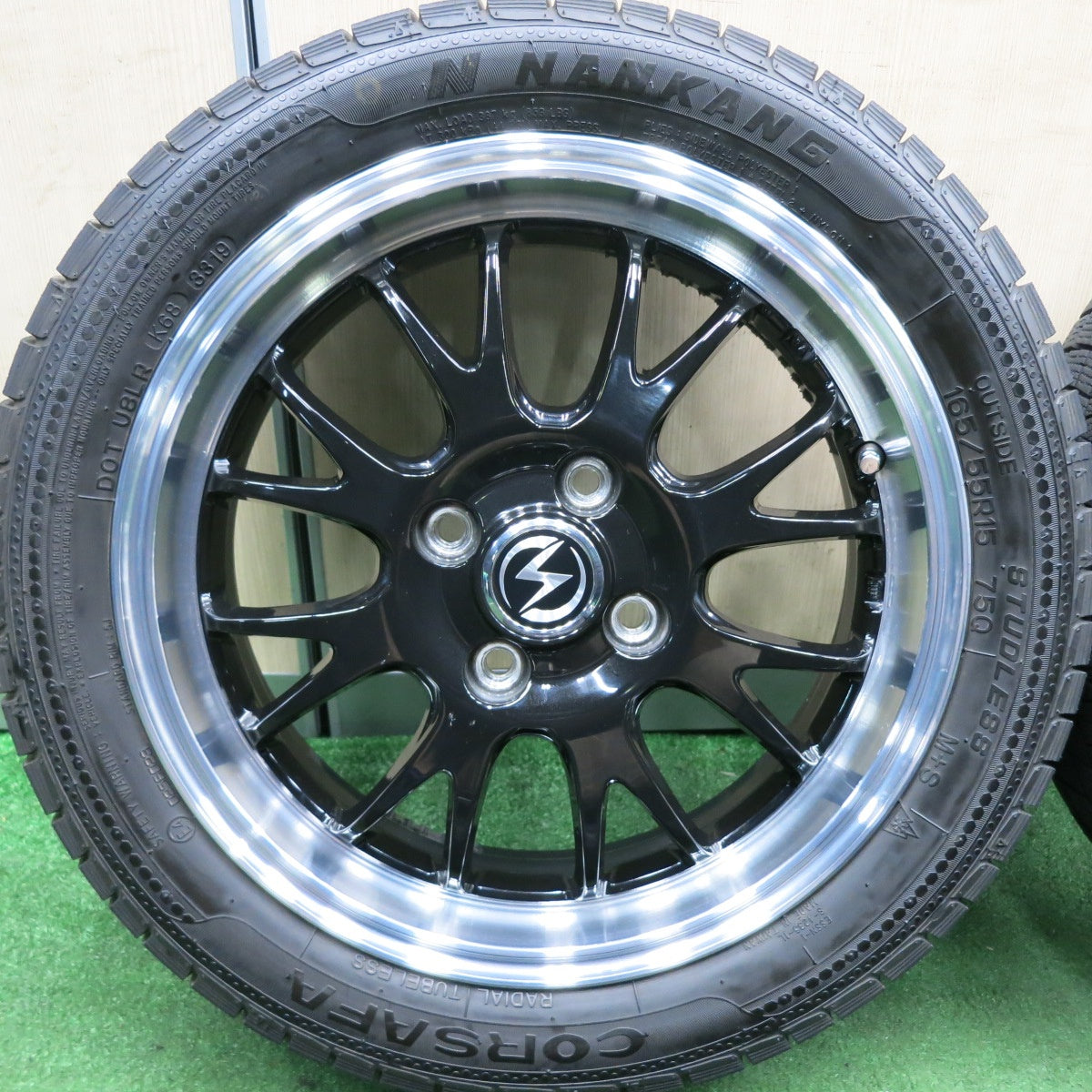 *送料無料* バリ溝！キレイ！9分★軽サイズ スタッドレス BADX S-HOLD 165/55R15 ナンカン CORSAFA 15インチ PCD100/4H★4052706HAス