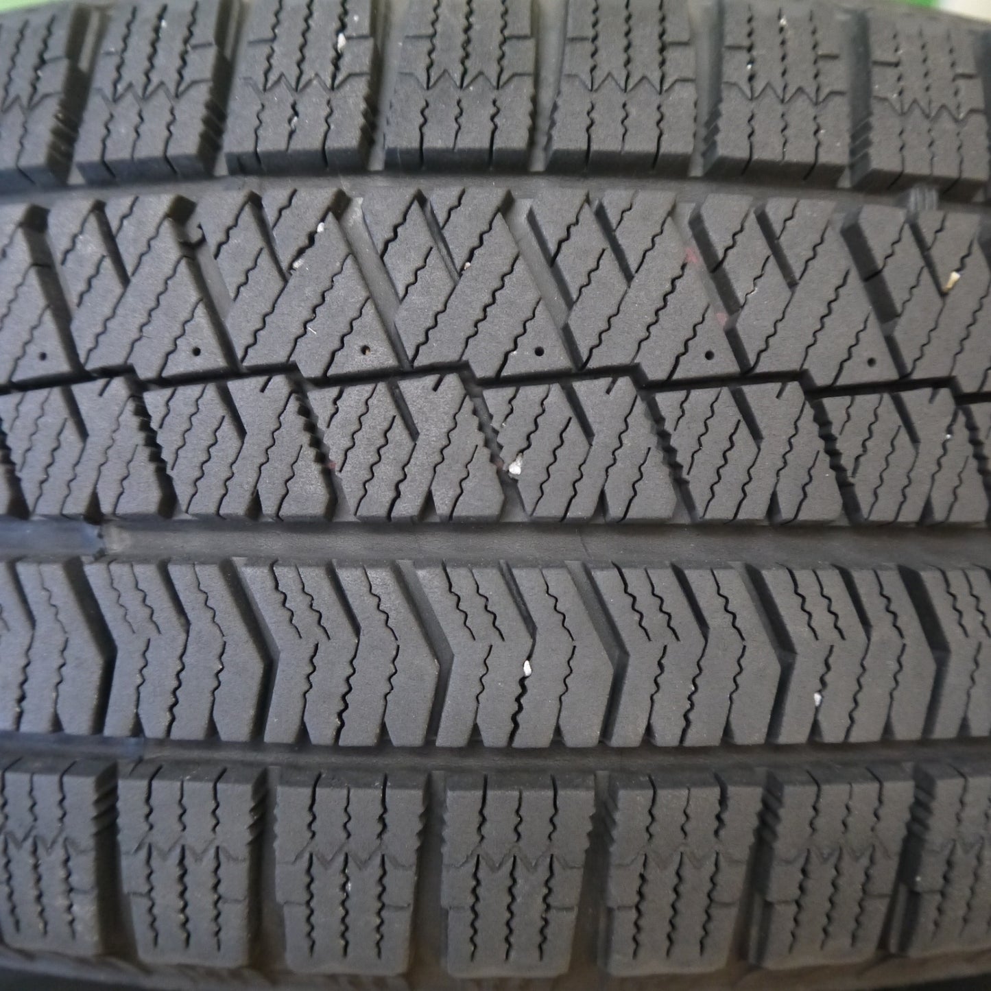 バリ溝！キレイ！9分★プリウス 等 195/65R15 スタッドレス ブリヂストン ブリザック VRX2 TEAD テッド 15インチ PCD100/5H★6042003Hス