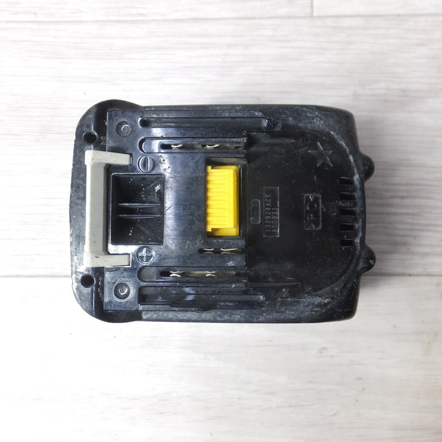 [送料無料] ◆makita マキタ Li-on リチウムイオンバッテリー BL1440 DC14.4V 4.0Ah 58Wh 電動工具◆