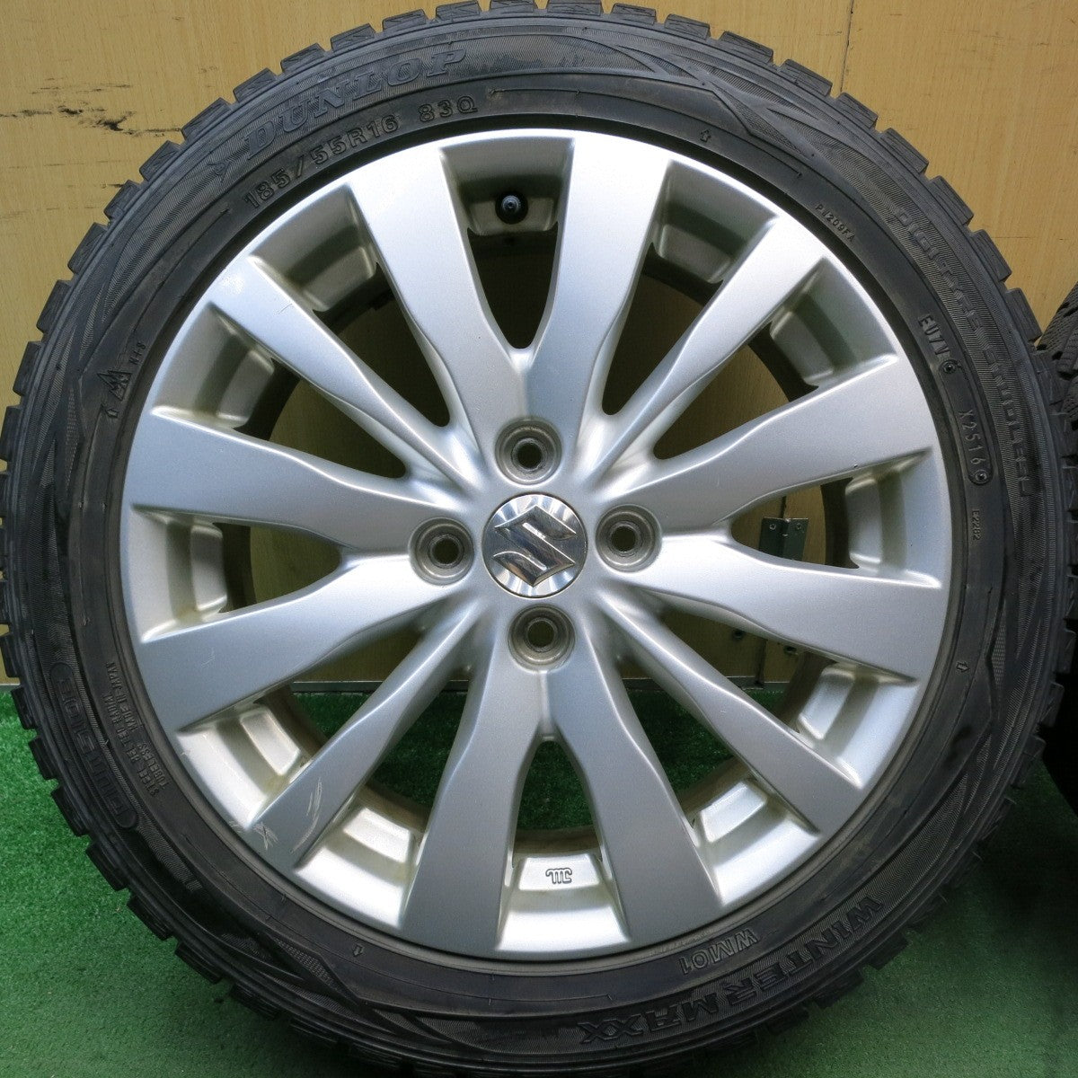 4本価格★スズキ スイフト 純正 185/55R16 スタッドレス ダンロップ ウインターマックス WM01 16インチ PCD100/4H★5083110HAス