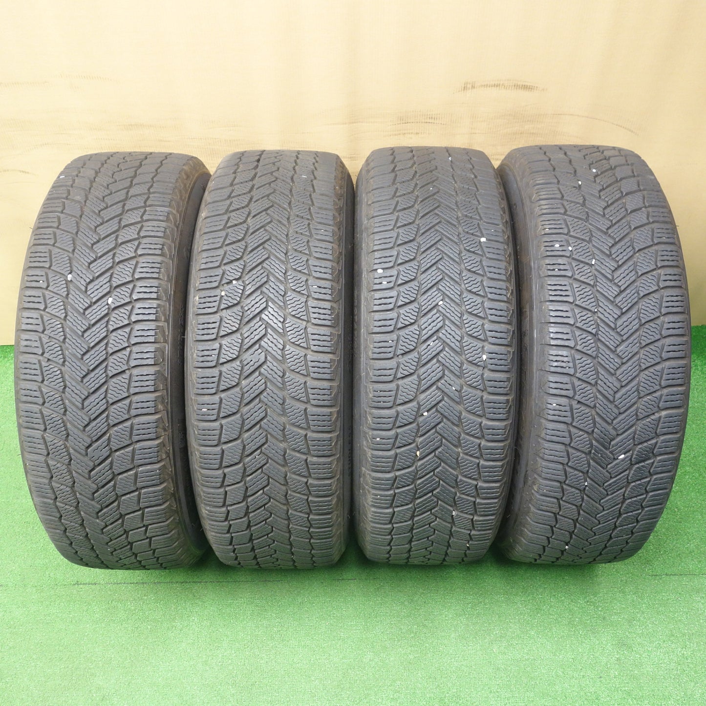 バリ溝！22年！キレイ！9.5分★スタッドレス 235/60R18 ミシュラン X-ICE SNOW SUV Delmore LC.S デルモア 18インチ PCD114.3/5H★6050202KTス