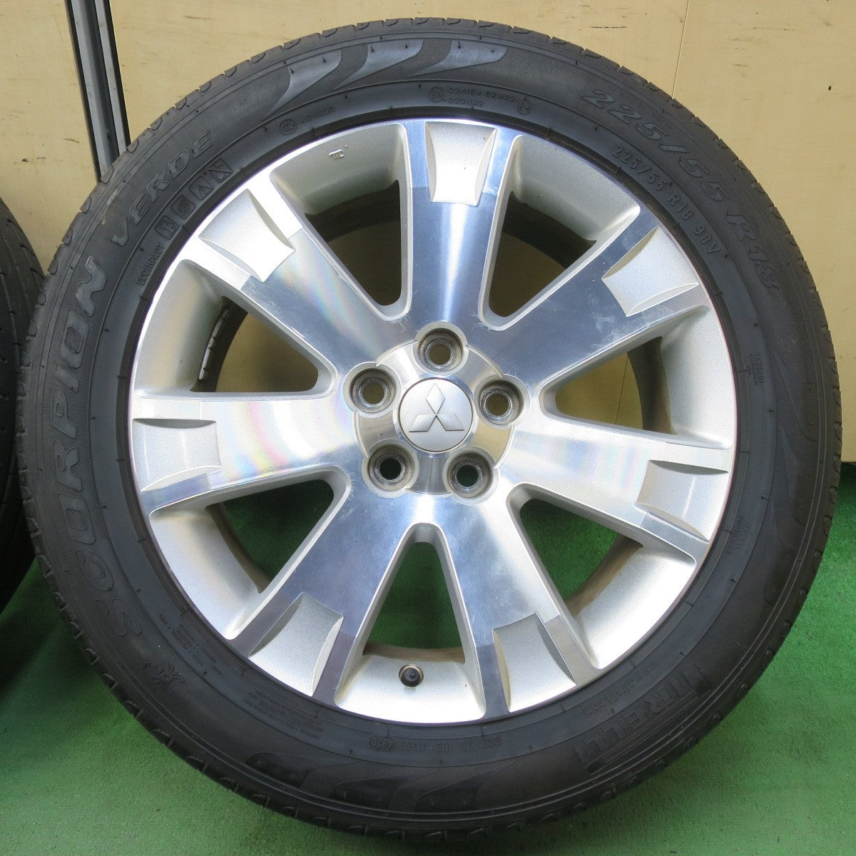 4本価格★三菱 デリカ D:5 純正 225/55R18 ピレリ スコーピオン VERDE 18インチ D5 PCD114.3/5H★5091102イノ