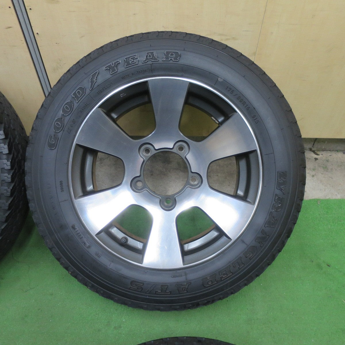 4本価格★スズキ JB23 ジムニー 純正 175/80R16 グッドイヤー ラングラー AT/S 16インチ PCD139.7/5H★6042704TTノ