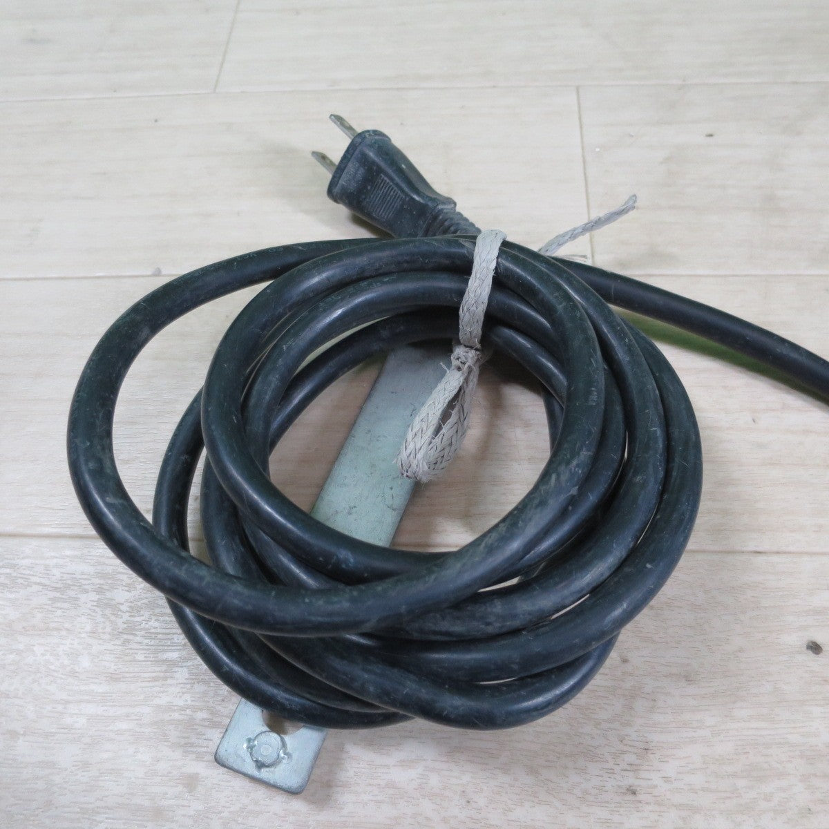 [送料無料] ☆RYOBI リョービ ジスクグラインダー G-110PH 電動 工具 ディスク グラインダー 研削 研磨 切断 コード式☆