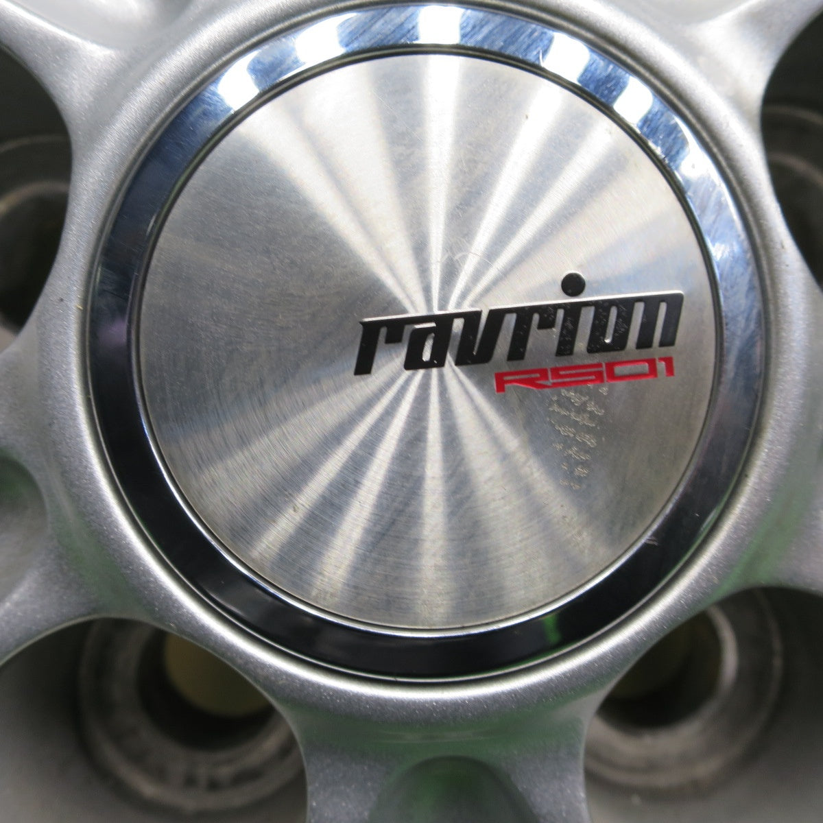 バリ溝！22年！キレイ！9.5分★30系 プリウス 等 185/65R15 スタッドレス グッドイヤー アイスナビ7 ravrion RS01 ラブリオン 15インチ PCD100/5H★5112702NKス