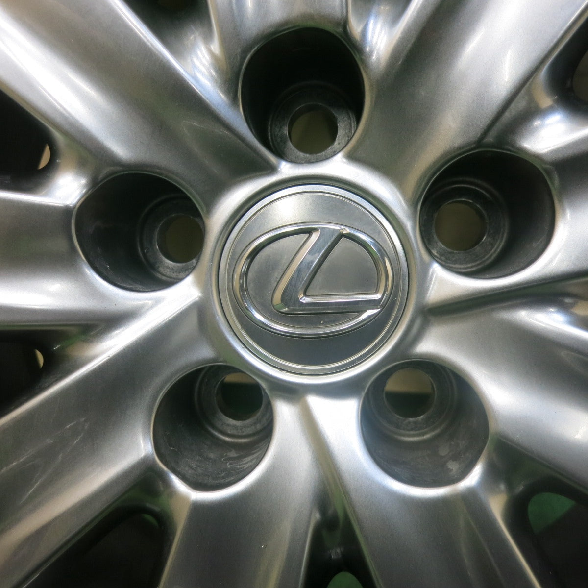 センサー付！バリ溝！21年！9分★レクサス GS バージョンL 純正 235/45R18 スタッドレス ブリヂストン ブリザック VRX3 18インチ PCD114.3/5H★5111102SKス