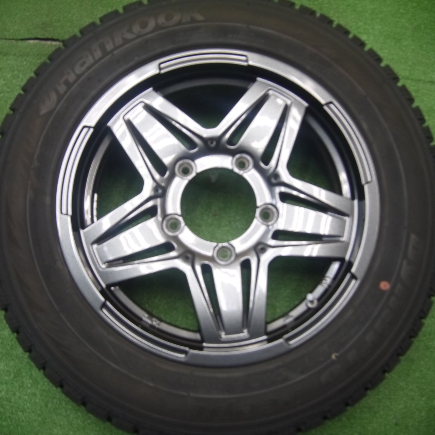 [送料無料] バリ溝！20年！キレイ！9.5分★ジムニー 等 175/80R16 HotStuff マッドクロス JB-01 スタッドレス ハンコック ダイナプロ アイセプト 16インチ PCD139.7/5H★4102305Hス