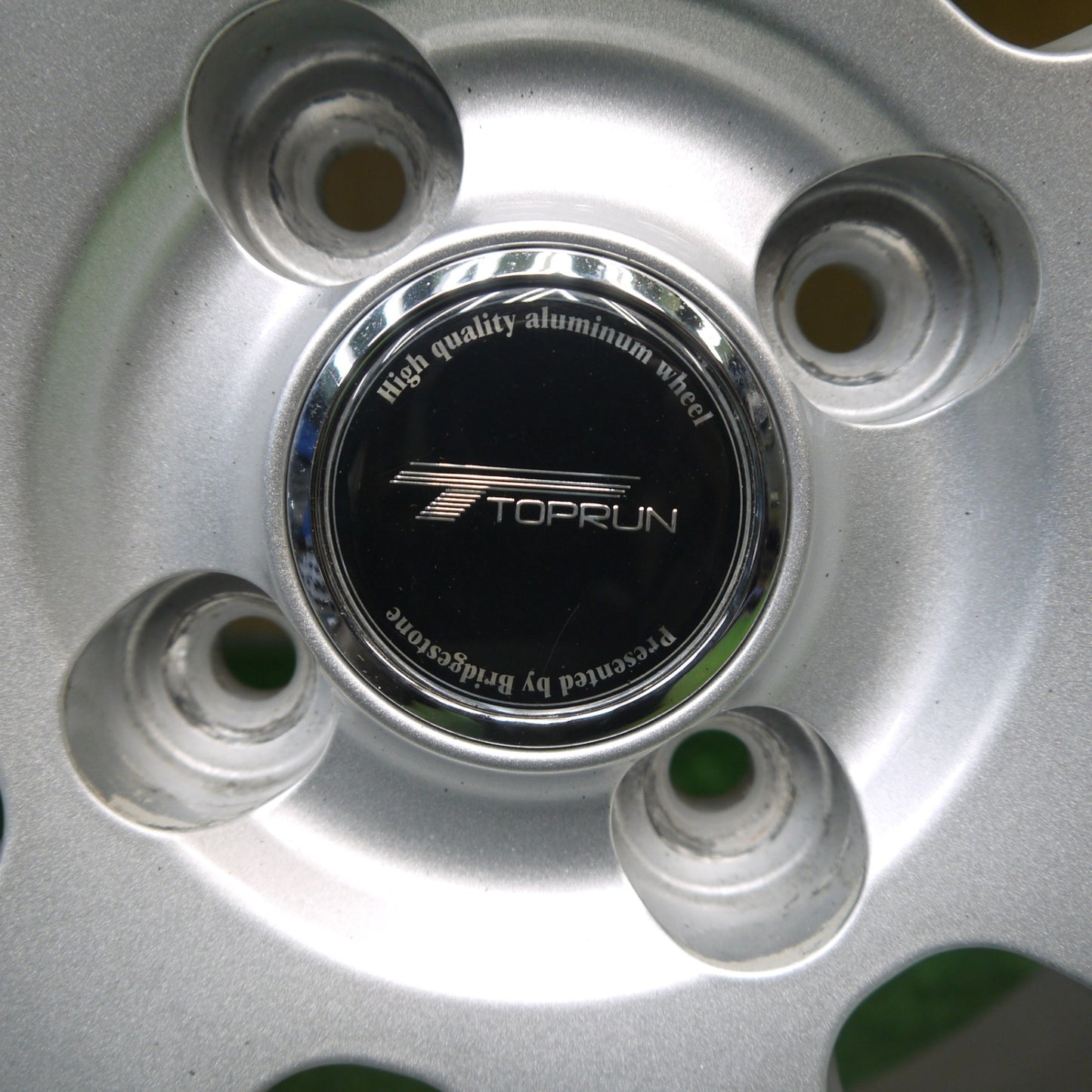 バリ溝！22年！キレイ！9.5分★スタッドレス 185/60R16 ブリヂストン ブリザック VRX3 TOPRUN トップラン 16インチ PCD100/4H★6021302Hス