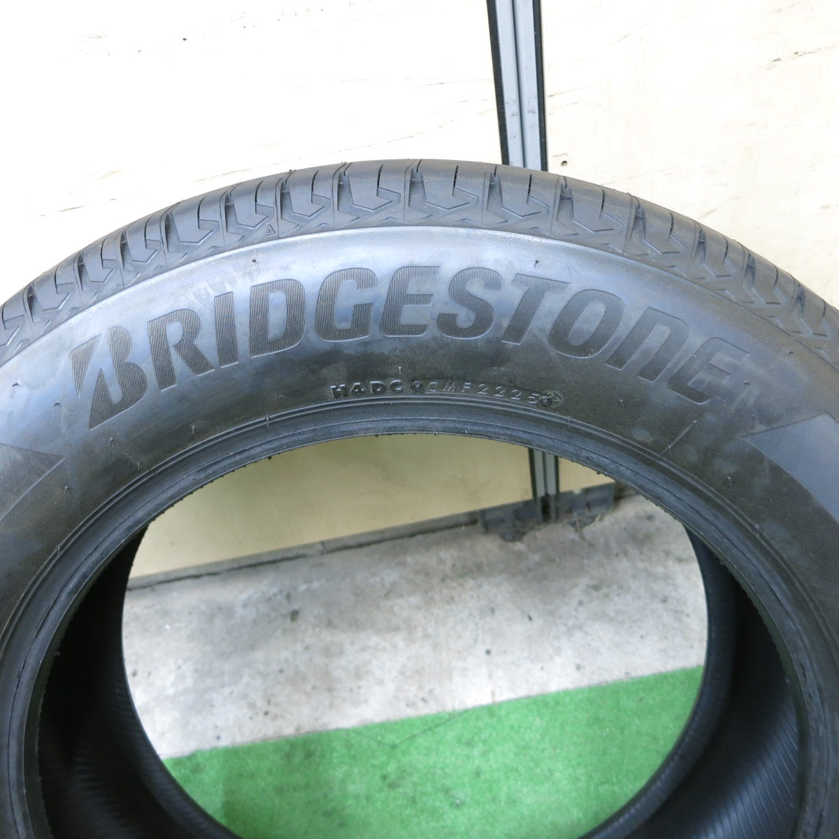 新車外し！25年！1本★235/60R18 ブリヂストン アレンザ LX100 タイヤ 18インチ レクサス RX  ボルボ XC60 等★6010504ナノタ