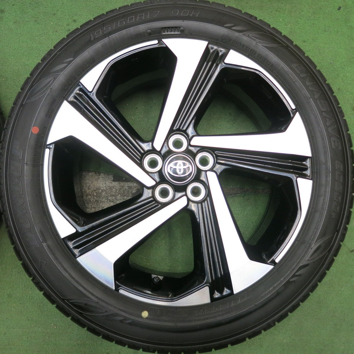新車外し！25年★トヨタ ライズ ダイハツ ロッキー 純正 195/60R17 ダンロップ エナセーブ EC300+ 17インチ PCD100/5H★5092002HAノ