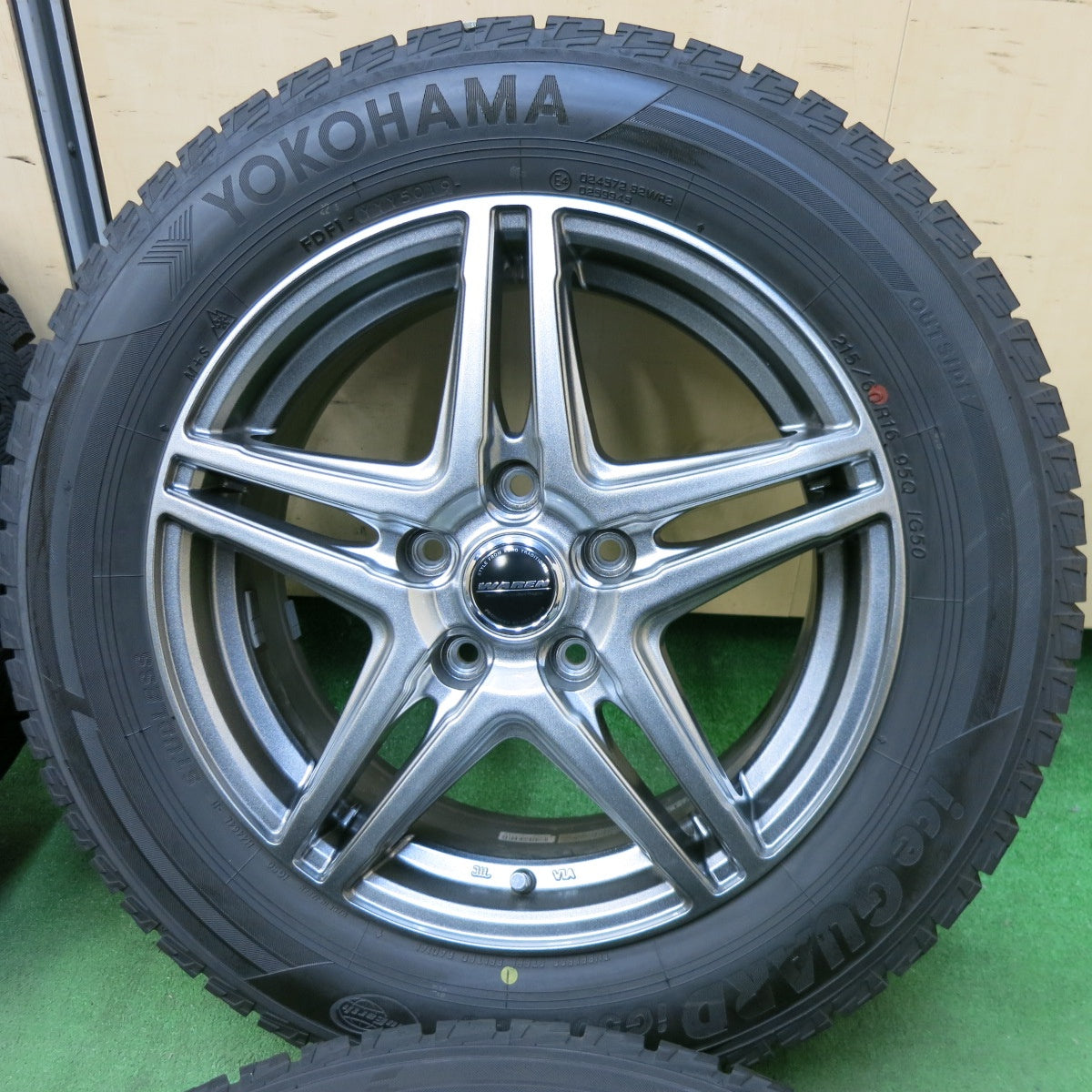 [送料無料] バリ溝！キレイ！9.5分★スタッドレス 215/60R16 ヨコハマ アイスガード iG50 プラス WAREN ヴァーレン 16インチ PCD114.3/5H★4121109SYス