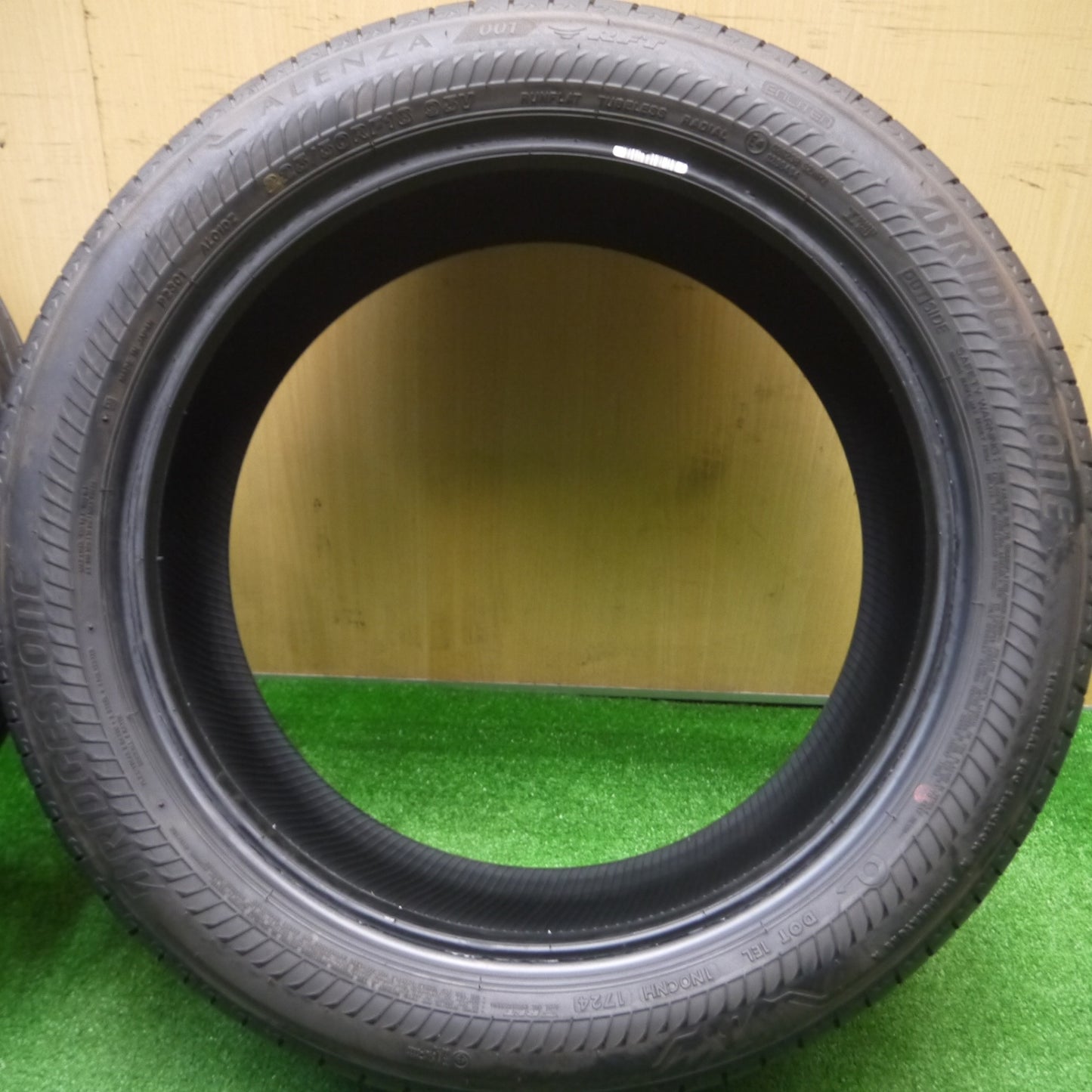 [送料無料] 新車外し！24年★225/50R18 ブリヂストン アレンザ 001 RFT タイヤ 18インチ レクサス UX C-HR オデッセイ ヴェゼル 等★4100406Hノタ