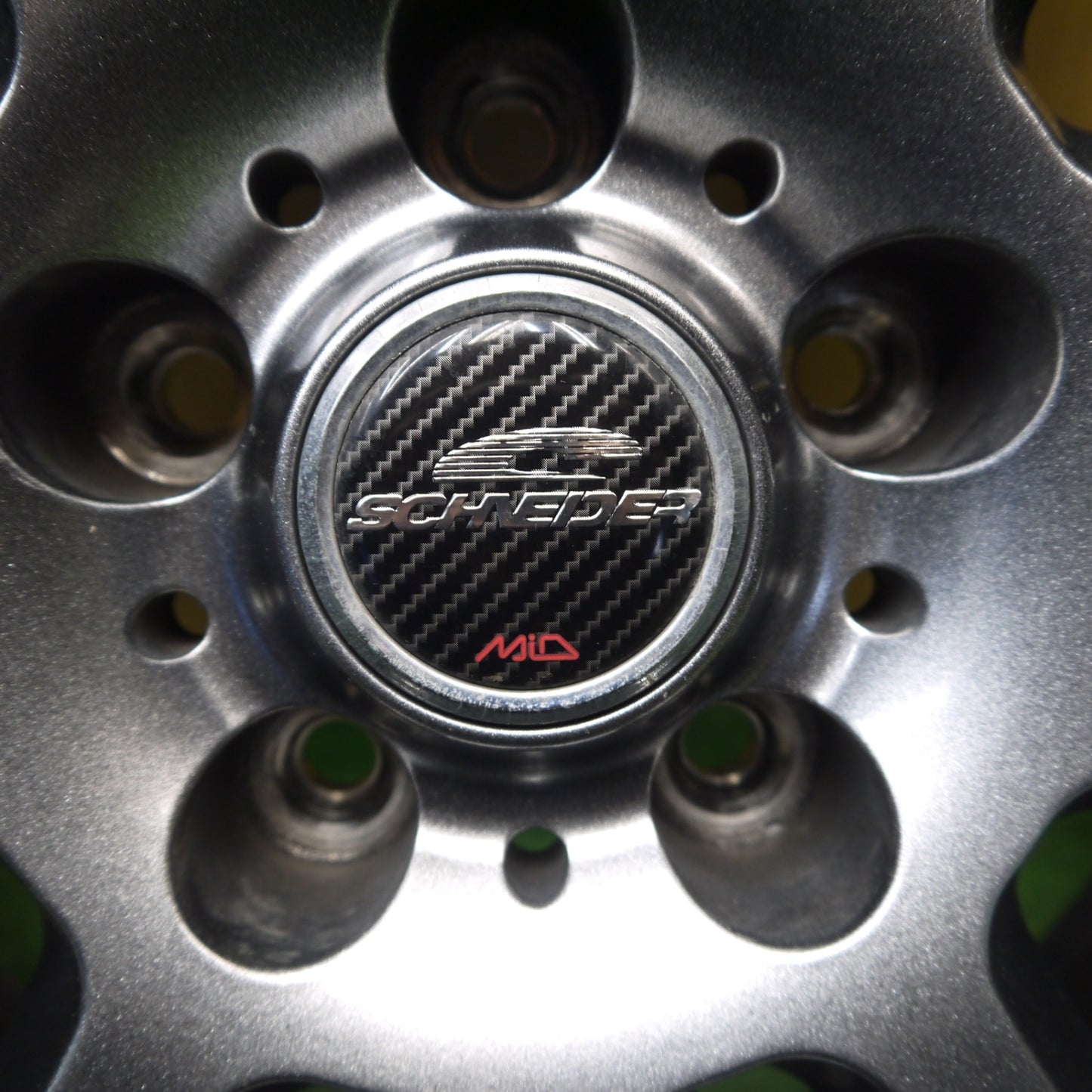 バリ溝！キレイ！9.5分★スタッドレス 225/60R17 グッドイヤー アイスナビ7 SCHNEIDER MiD シュナイダー 17インチ PCD114.3/5H★6032511Hス