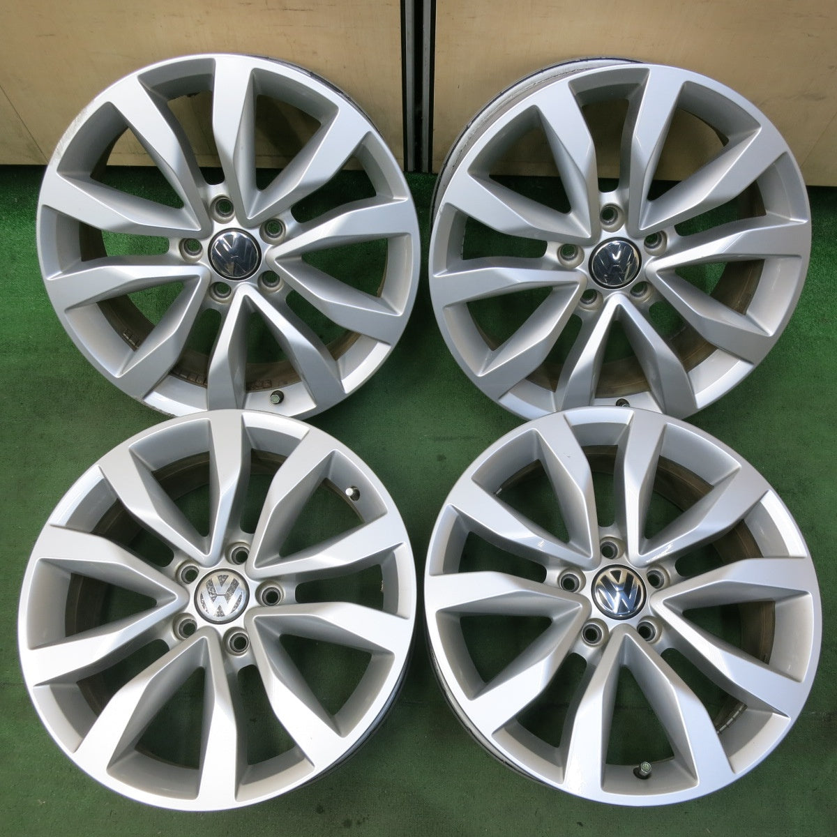 4本価格★ワーゲン ザ・ビートル 純正 ホイール 17インチ 17×7J PCD112/5H★5061910SYホ