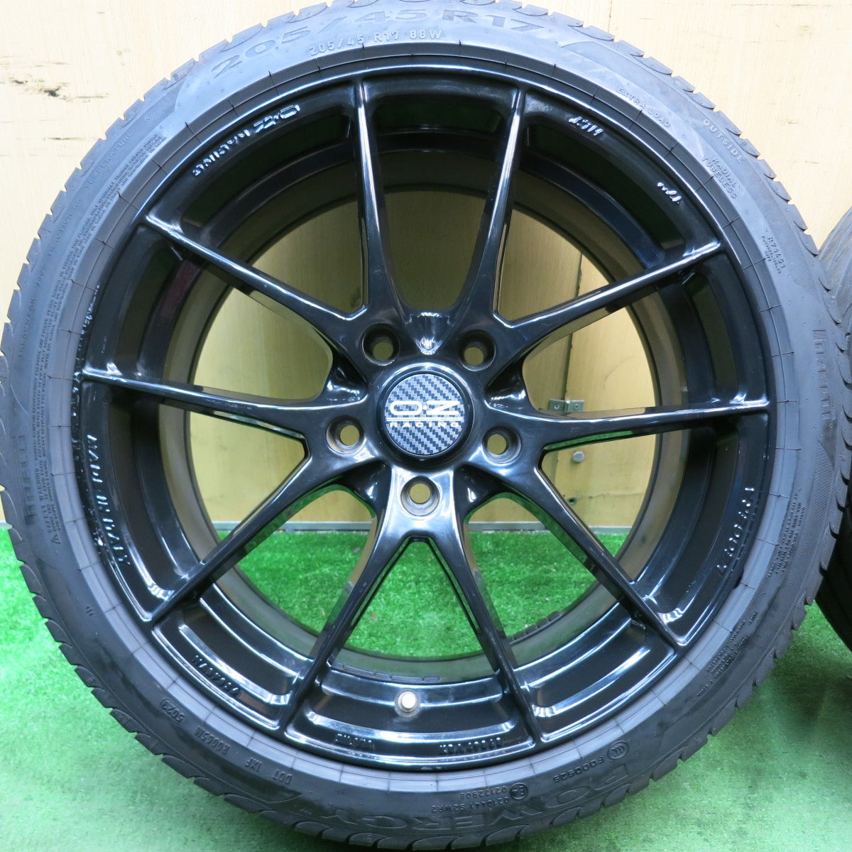 4本価格！23年★BMW MINI 等 O・Z RACING LEGGERA 205/45R17 ピレリ POWERGY TM 17インチ OZ レーシング レッジェーラ PCD112/5H★5080902HAノ