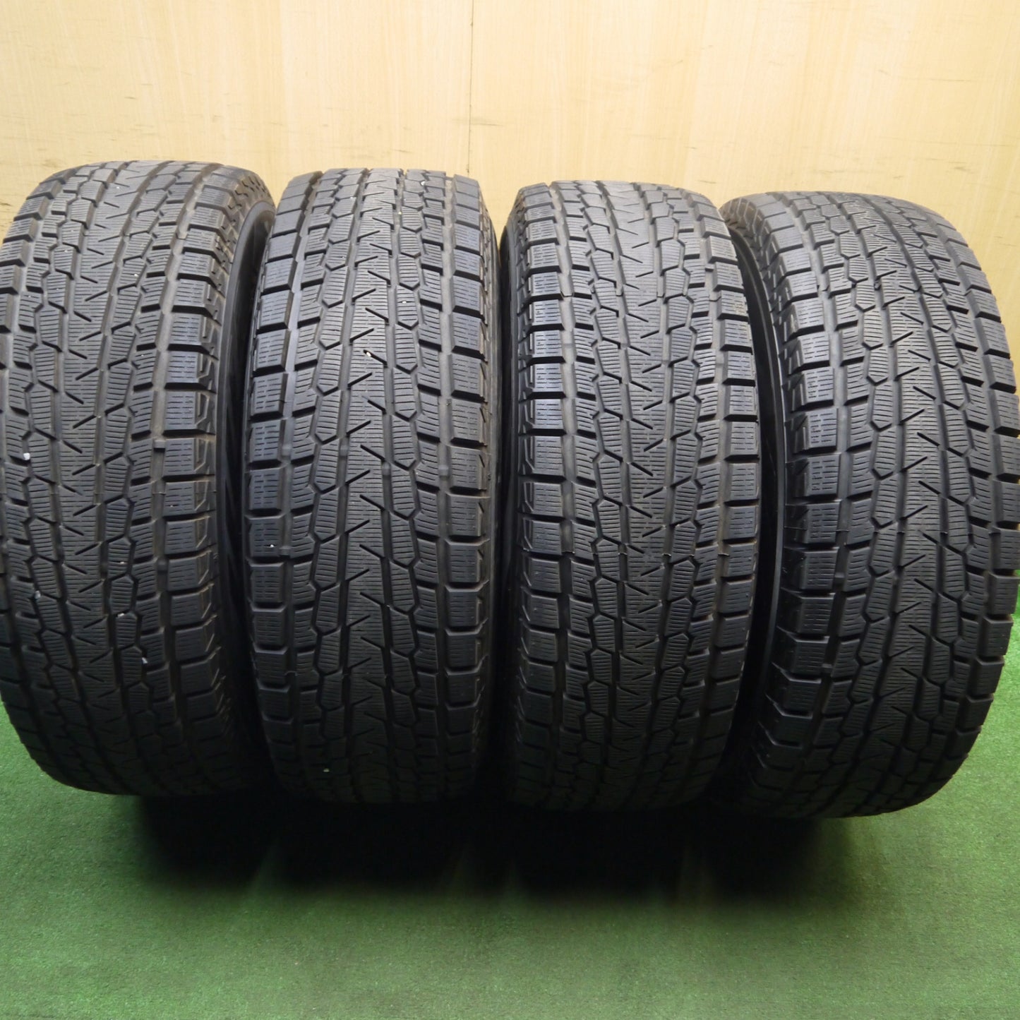 バリ溝！23年！キレイ！9.5分★ジープ ラングラー 等 AGA EsseⅡ 265/70R17 スタッドレス ヨコハマ アイスガード G075 エッセ2 17インチ PCD127/5H★6012810Hス