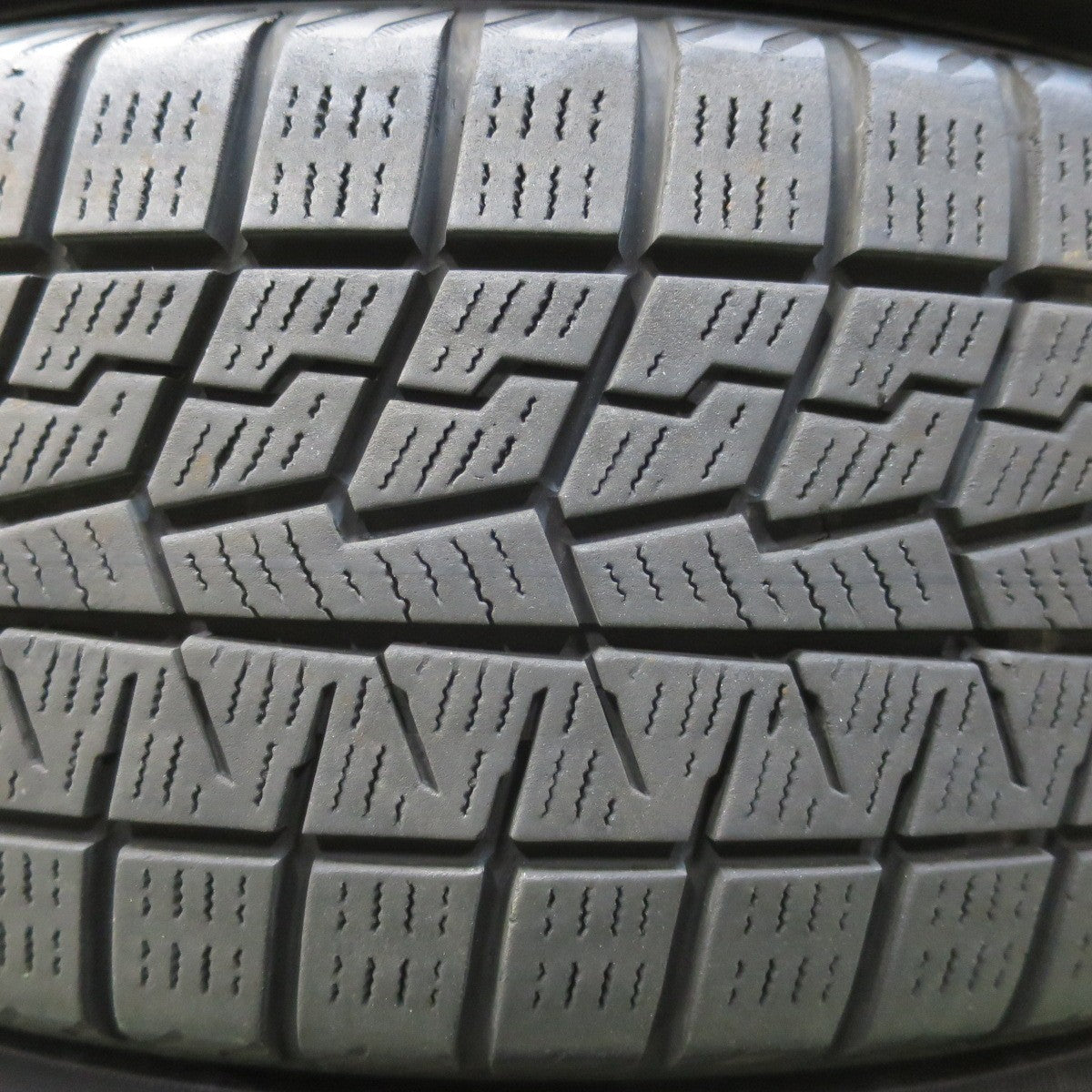 キレイ★スタッドレス 175/60R16 ヨコハマ アイスガード iG70 GRASS グラス 16インチ PCD100/4H★5123015イス