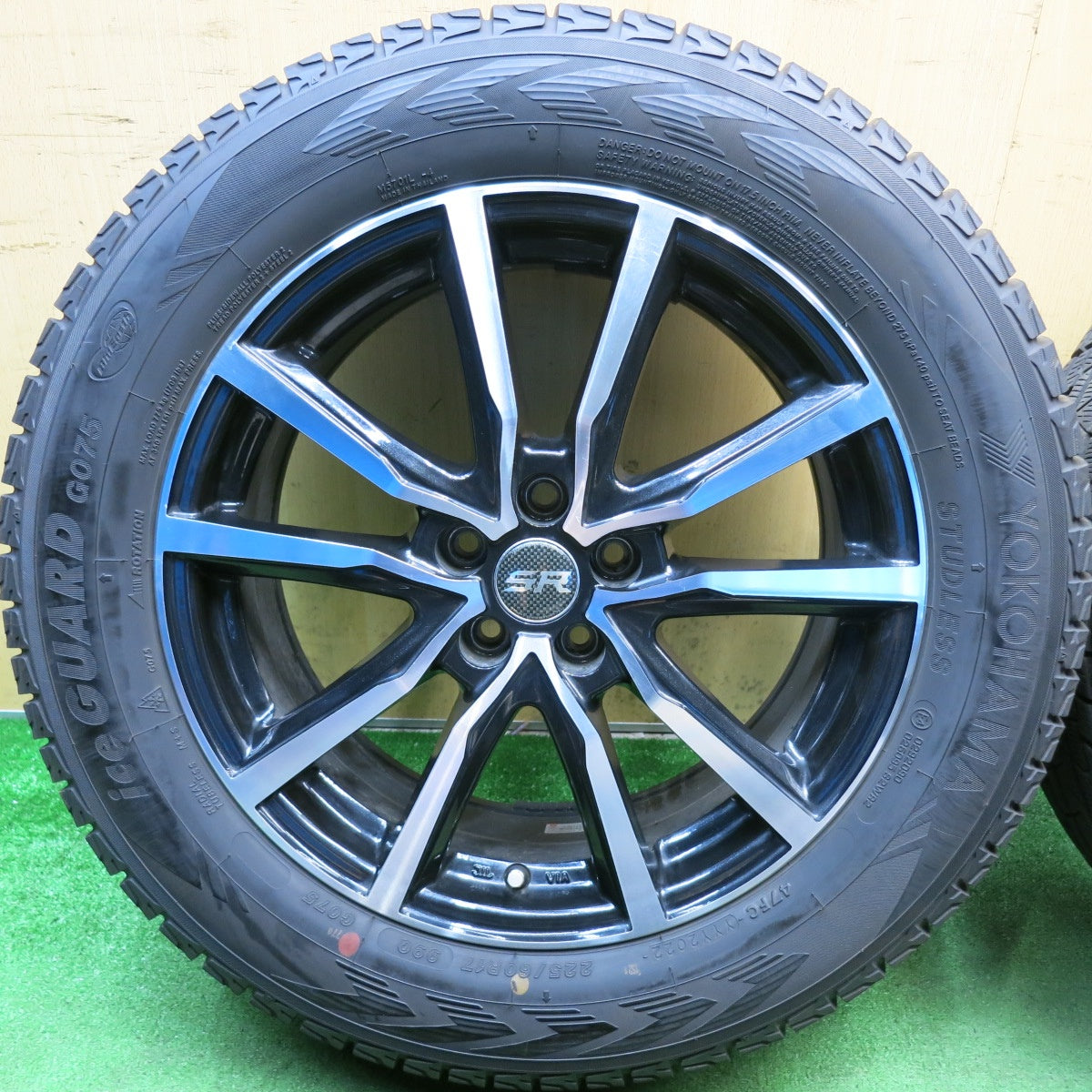 バリ溝！22年！キレイ！9.5分◎フォレスター XV 等 225/60R17 スタッドレス ヨコハマ アイスガード G075 STRANGER ストレンジャー 17インチ PCD100/5H◎6092406HAス