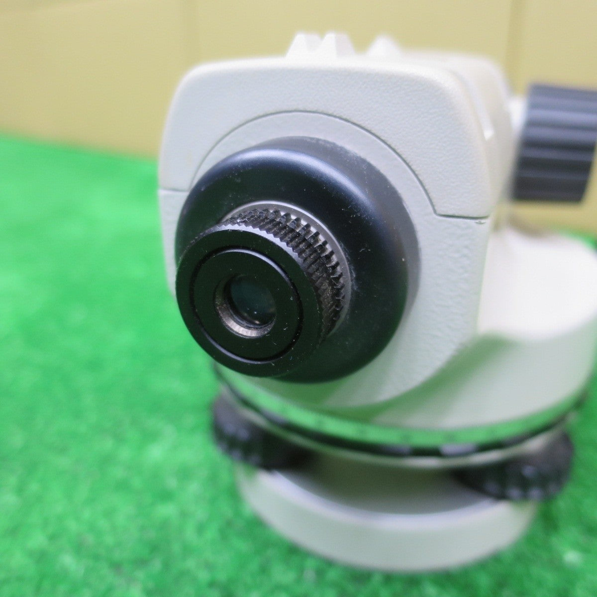 [送料無料] 三脚付き☆Nikon オートレベル AZ-2 測量器 測定 計測 建設 建築 現場 作業 ニコン☆
