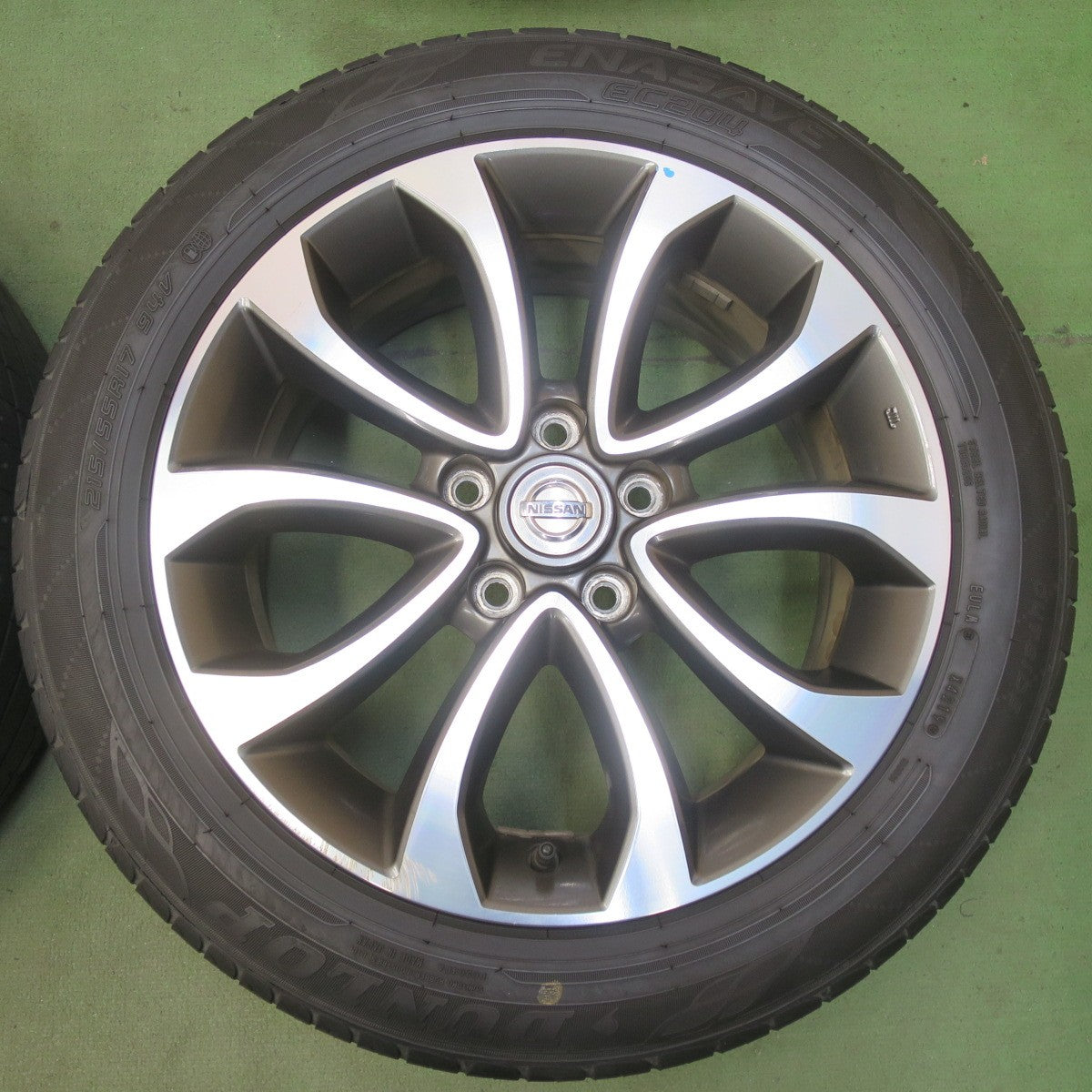 4本価格◎日産 ジューク 純正 215/55R17 ダンロップ エナセーブ EC204 17インチ PCD114.3/5H◎6081903イノ
