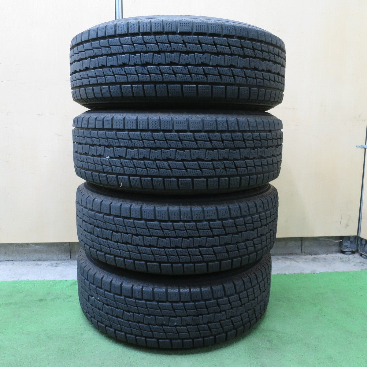 バリ溝！キレイ！9.5分◎スタッドレス 225/65R17 グッドイヤー アイスナビ SUV D.O.S. DOS 社外 アルミ 17インチ PCD114.3/5H◎6081208NGス