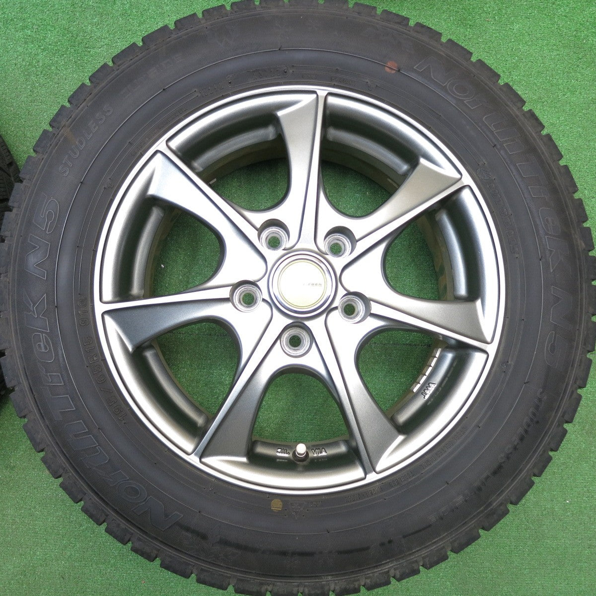 キレイ！22年★スタッドレス 195/65R15 オートバックス ノーストレック N5 LEBEN レーベン 15インチ PCD114.3/5H★5120611HAス