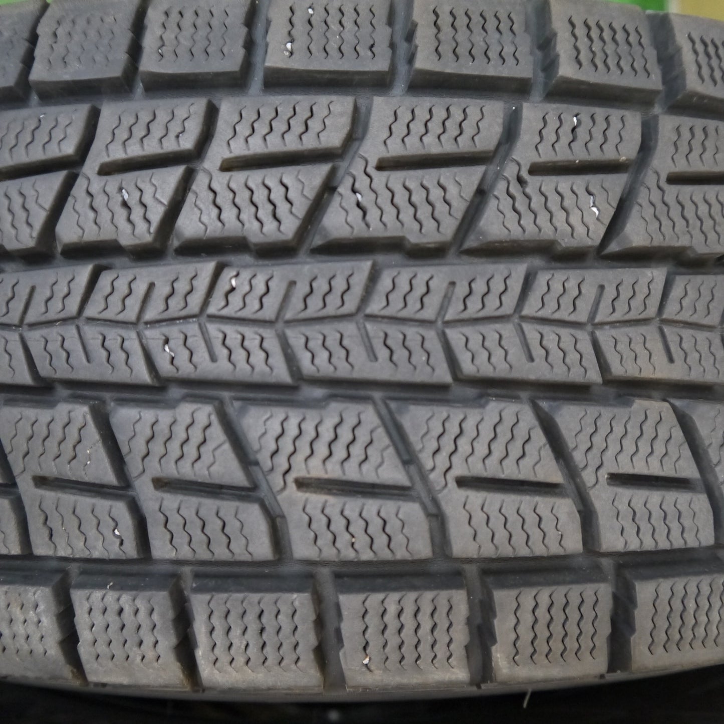 バリ溝！9.5分★スタッドレス 215/80R15 ダンロップ ウインターマックス SJ8 TOPY スチール 15インチ PCD139.7/6H★5071504Hス