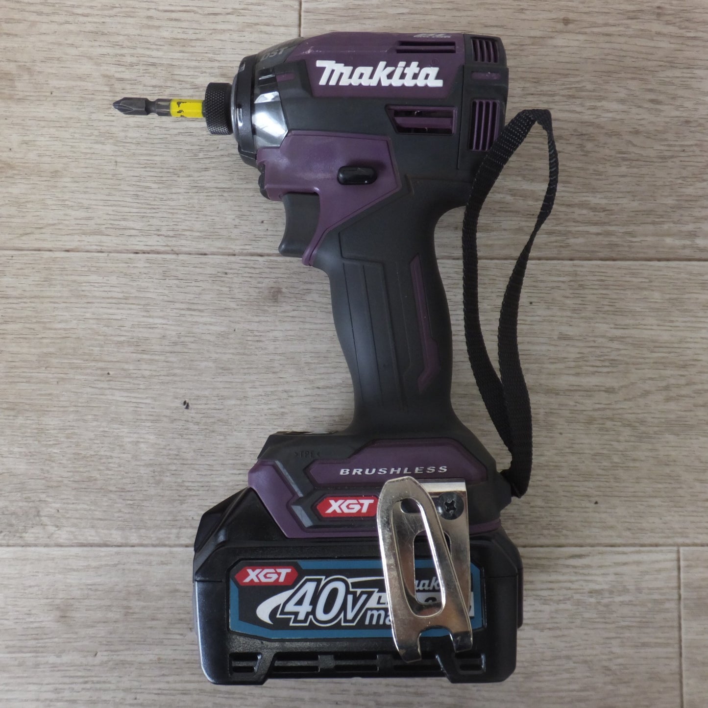 [送料無料] キレイ★マキタ makita 充電式インパクトドライバ TD002GDXAP 40Vmax★