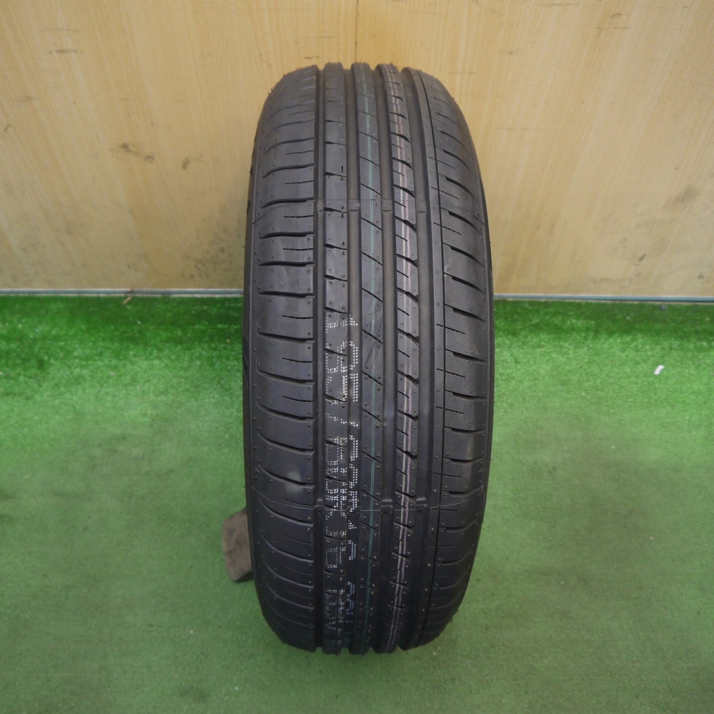 未使用！24年！1本◎195/60R16 ケンダ KENETICA ECO ケネティカ エコ 16インチ タイヤ セレナ ノア ヴォクシー 等◎6090106Hノタ