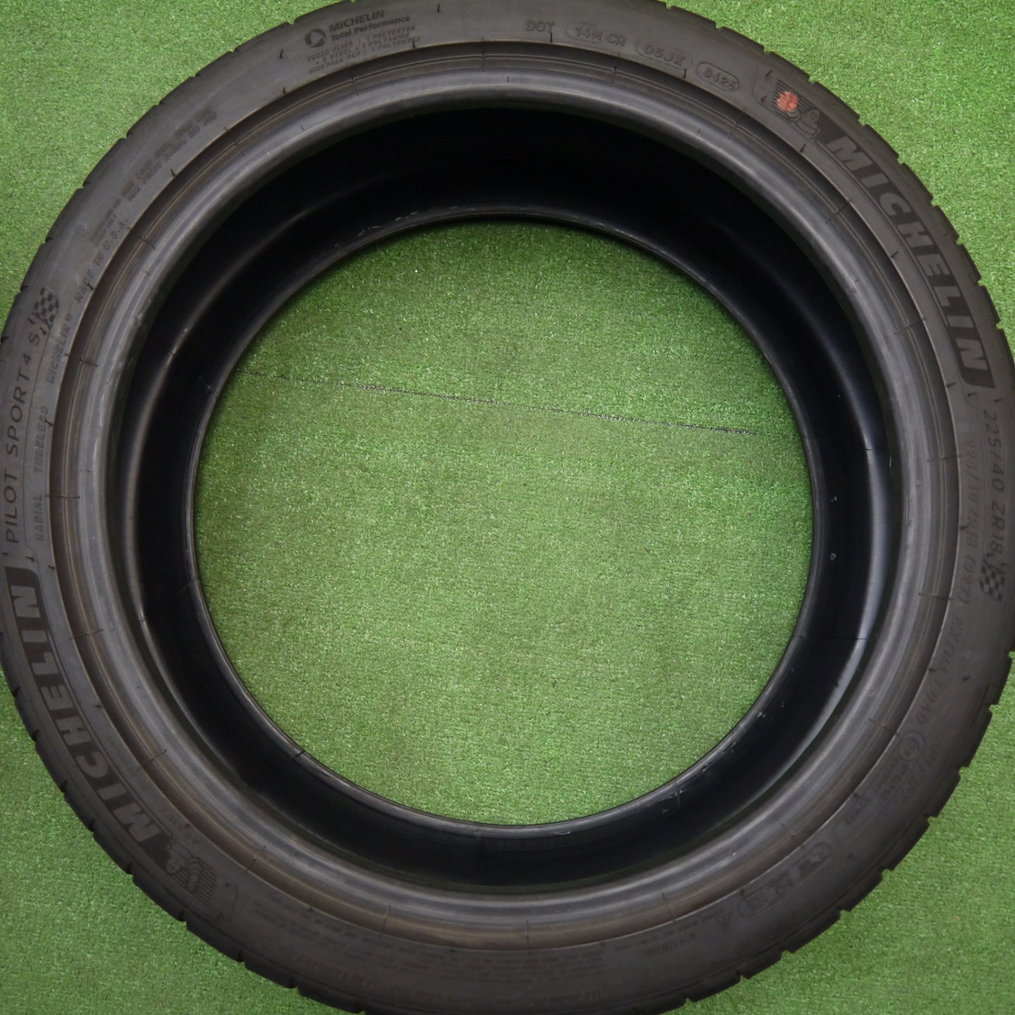 バリ溝！25年！9分★225/40R18 ミシュラン パイロットスポーツ4 S タイヤ 18インチ GR ヤリス カローラスポーツ GR86 BRZ インプレッサ 等★5112512Hノタ