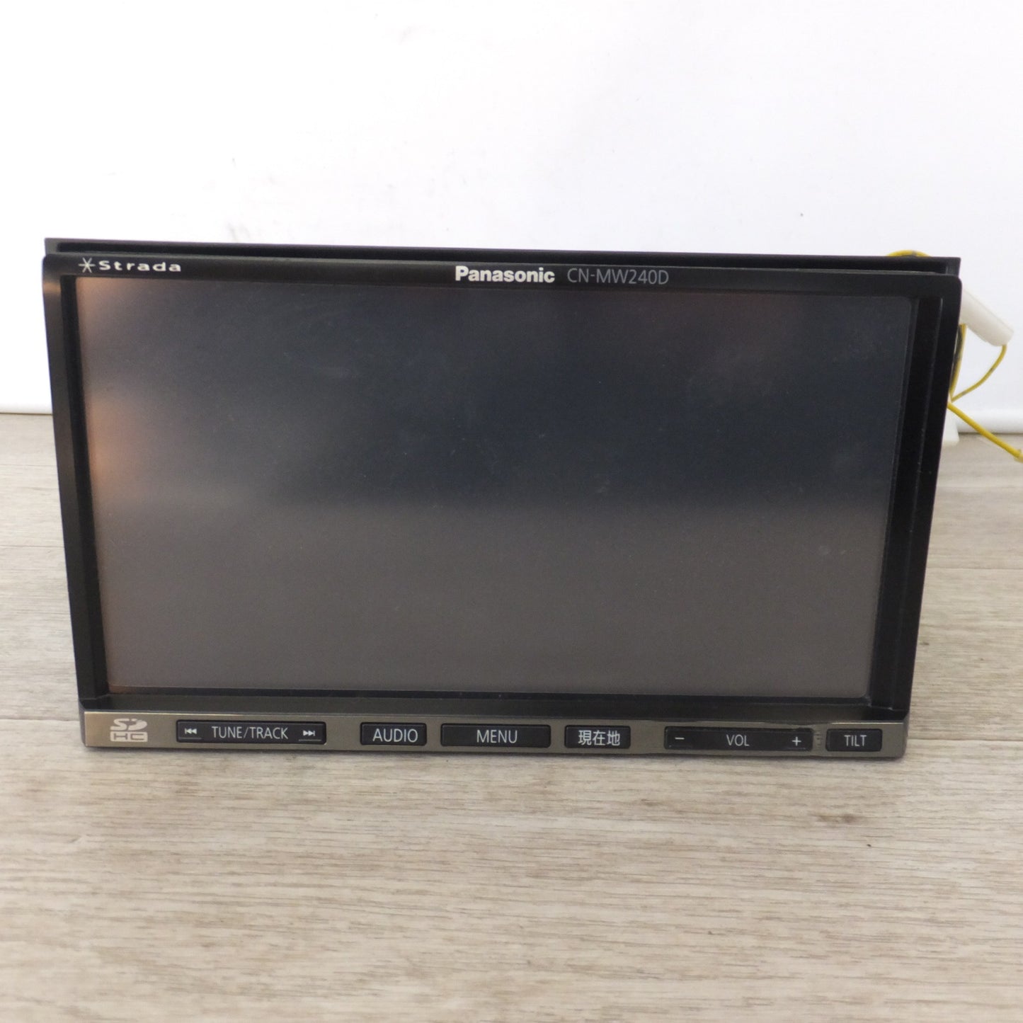 [送料無料] ★パナソニック Panasonic SDカーナビゲーション Strada CN-MW240D[1]★