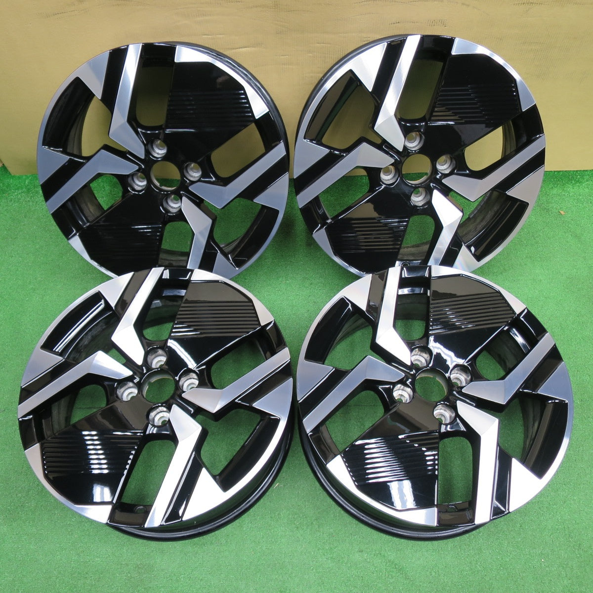 4本価格★プジョー 2008 純正 ホイール 17インチ 17×6.5J PCD108/4H★6060701NKホ