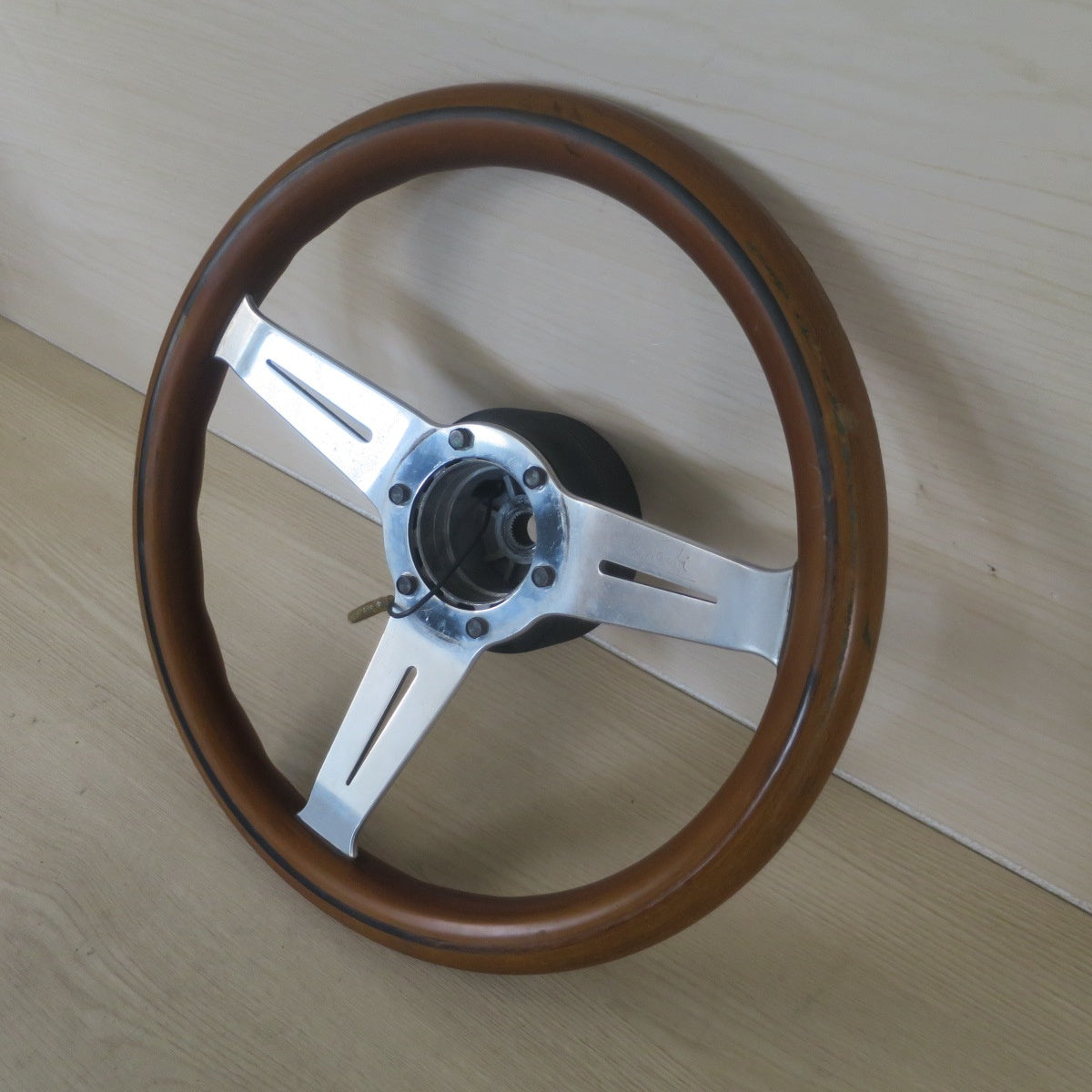 ☆旧車 NARDI ナルディ ステアリング ハンドル 型式 不明 カー パーツ☆