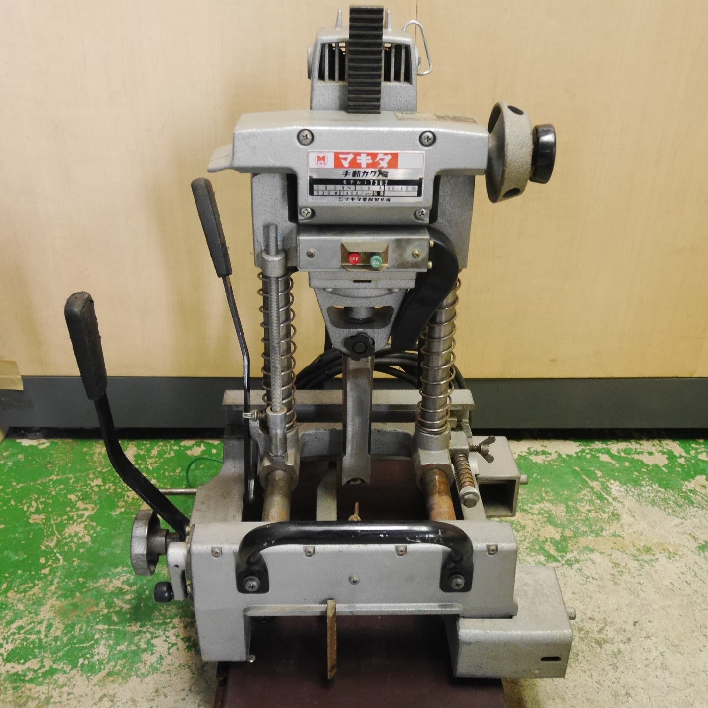 [送料無料] ☆マキタ 手動 カクノミ 7302 電動 工具 角のみ 角ノミ 穴あけ makita☆