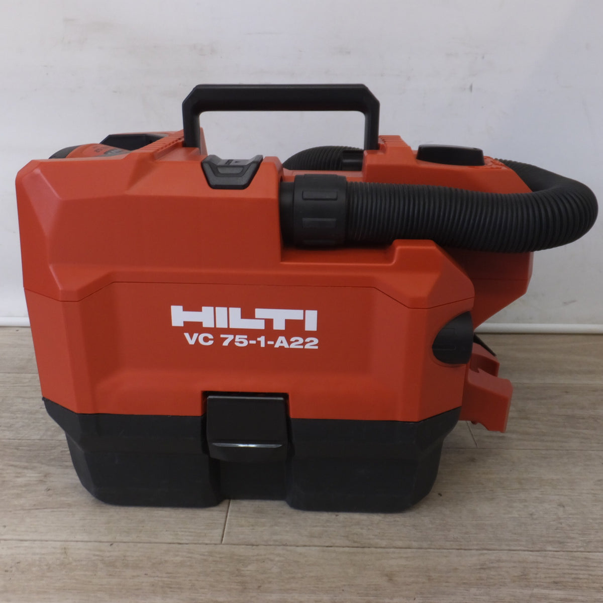 ★ヒルティ HILTI  充電式バキュームクリーナー VC75-1-A22　バッテリ B22/5.2 B22/4.0　充電器 C4/36-350　セット★