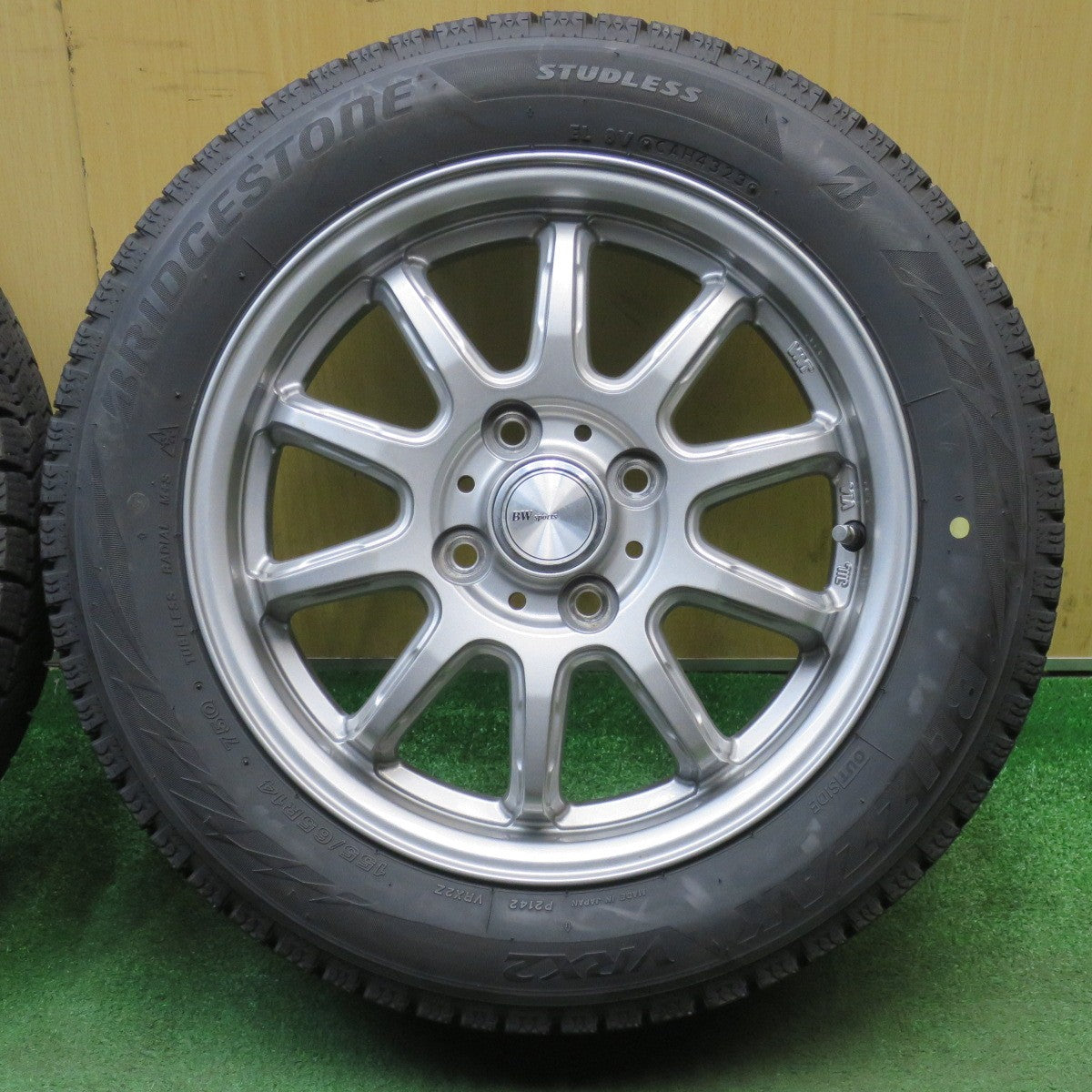 バリ溝！23年！9.5分以上★スタッドレス 155/65R14 ブリヂストン ブリザック VRX2 BW Sport BWスポーツ 14インチ PCD100/4H★6031803NJス