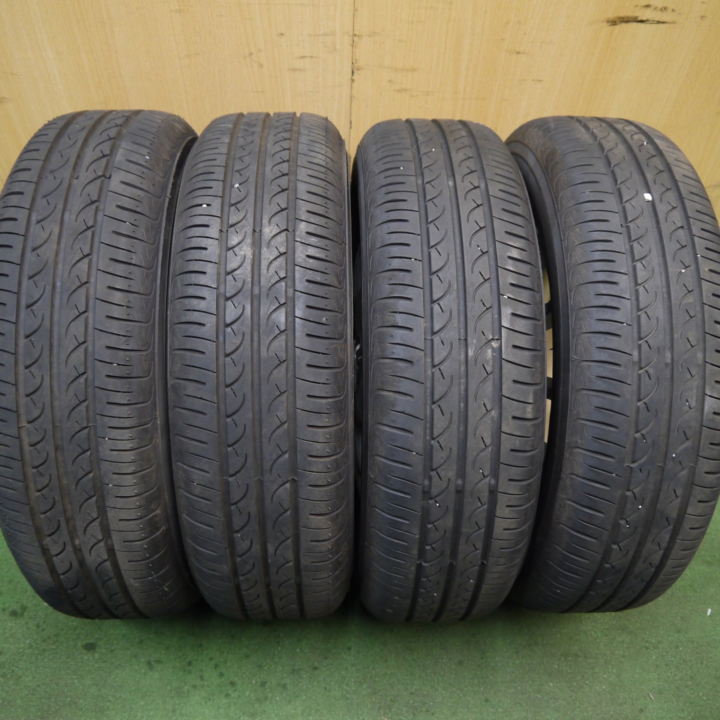 超バリ溝！22年！ほぼ10分★155/70R13 ヨコハマ ブルーアース AE01 JOKER ジョーカー 13インチ PCD100/4H★5080505Hノ
