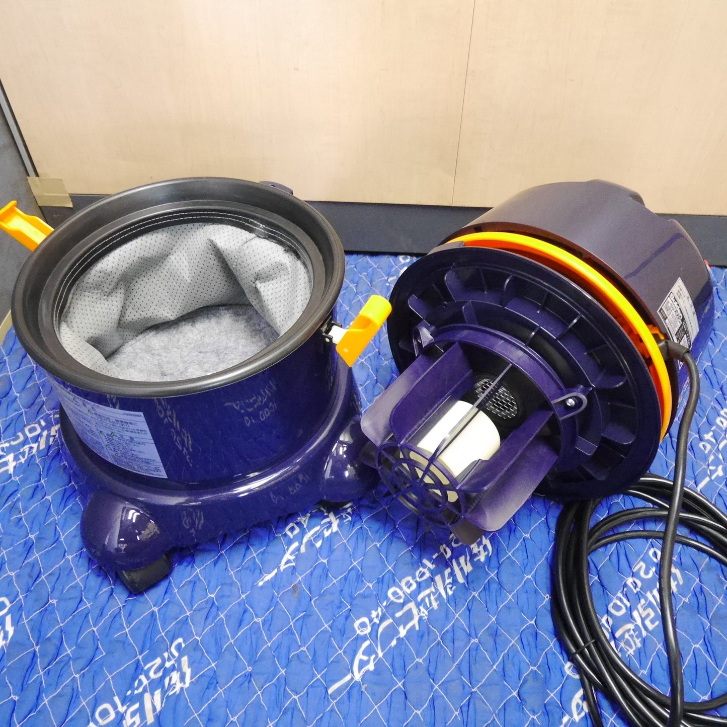 [送料無料] 未使用☆Suiden スイデン 乾湿 両用 型 掃除機 SAV-110R 業務用 クリーナー 100V☆