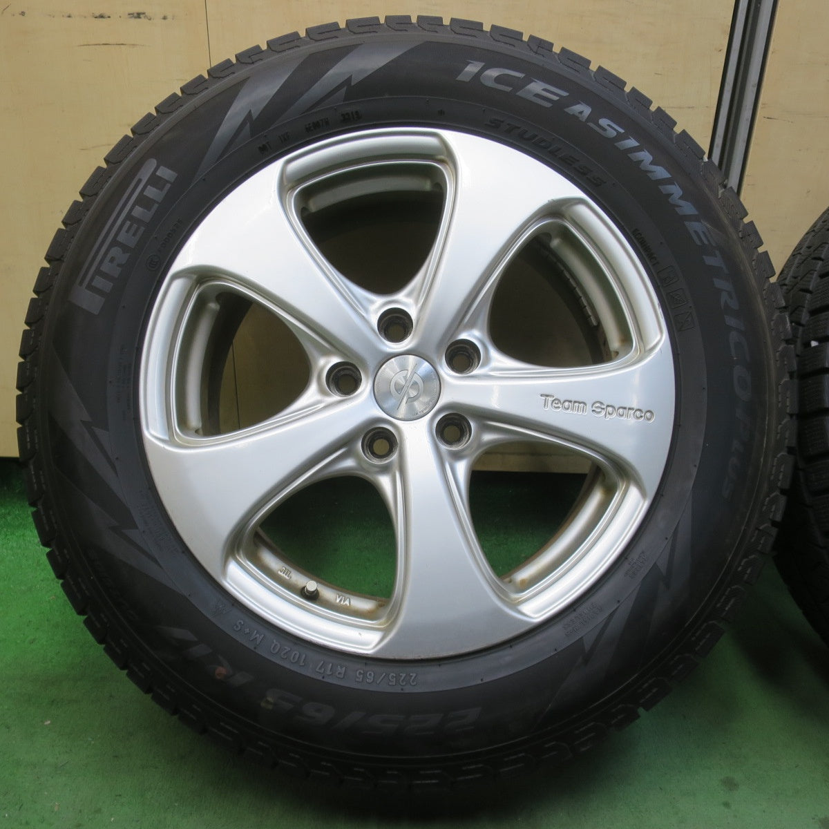 バリ溝！8.5分★スタッドレス 225/65R17 ピレリ アイスアシンメトリコ プラス Team Sparco チームスパルコ 17インチ PCD114.3/5H★6020507イス