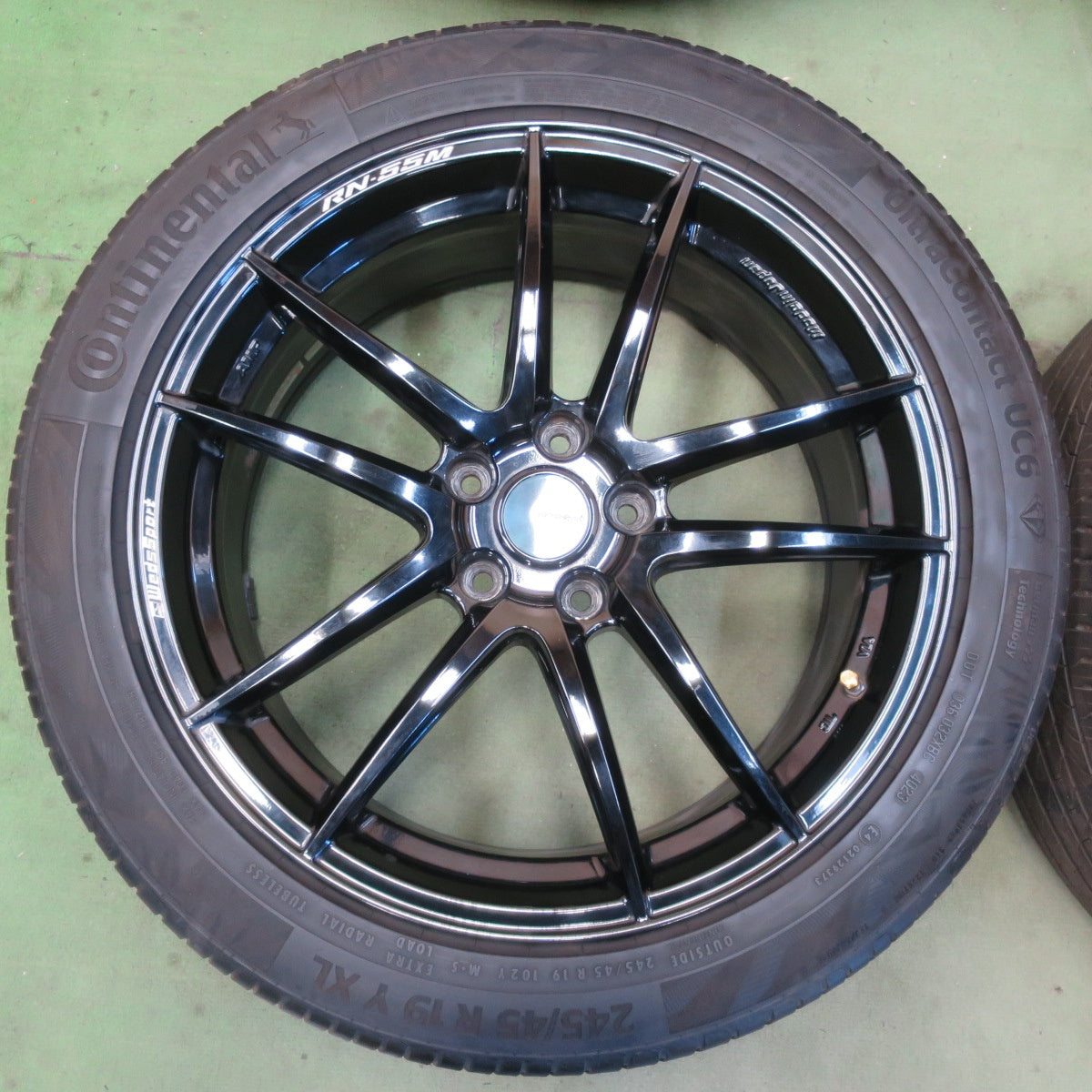 バリ溝！23年！キレイ！9.5分★WedsSport RN-55M 245/45R19 コンチネンタル ウルトラコンタクト UC6 ウェッズスポーツ 19インチ PCD114.3/5H★6061003イノ