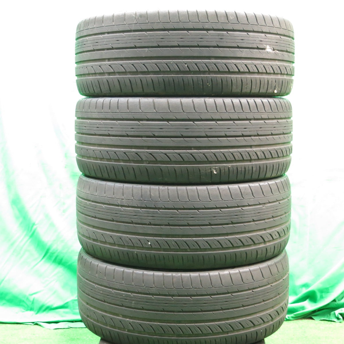 ロクサーニタルカス225/40/R18