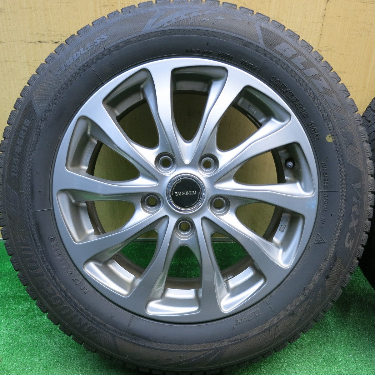4本価格！21年★スタッドレス 185/65R15 ブリヂストン ブリザック VRX3 BALMINUM TR10 バルミナ 15インチ PCD114.3/5H★5113005HAス