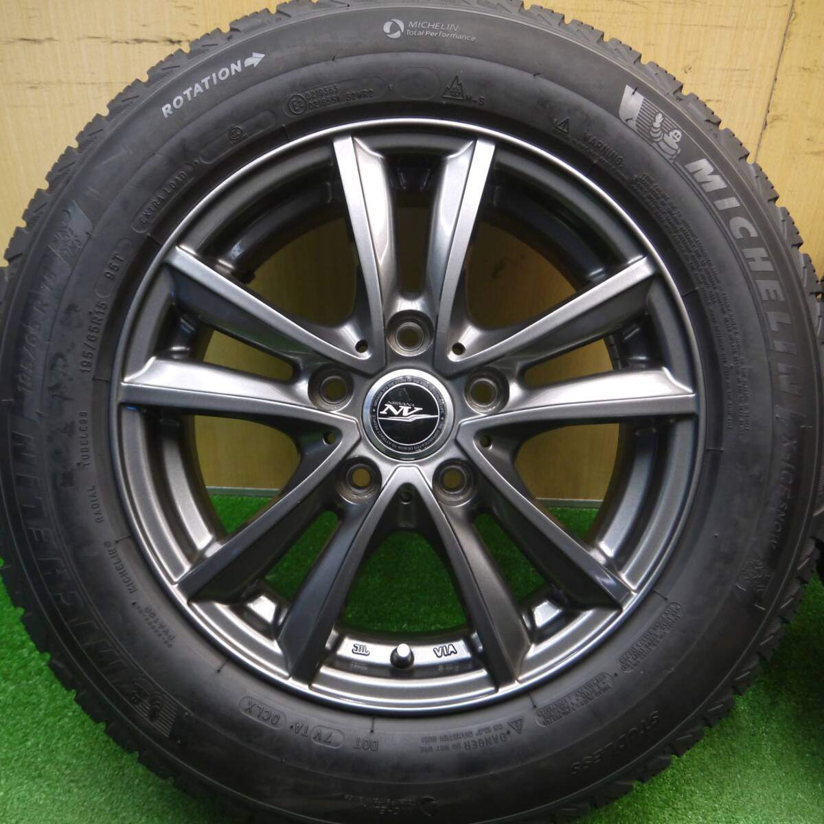 バリ溝！21年！キレイ！9分★スタッドレス 195/65R15 ミシュラン X-ICE SNOW NIRVANA NV ニルバーナ ニルヴァーナ 15インチ PCD114.3/5H★5012105Hス