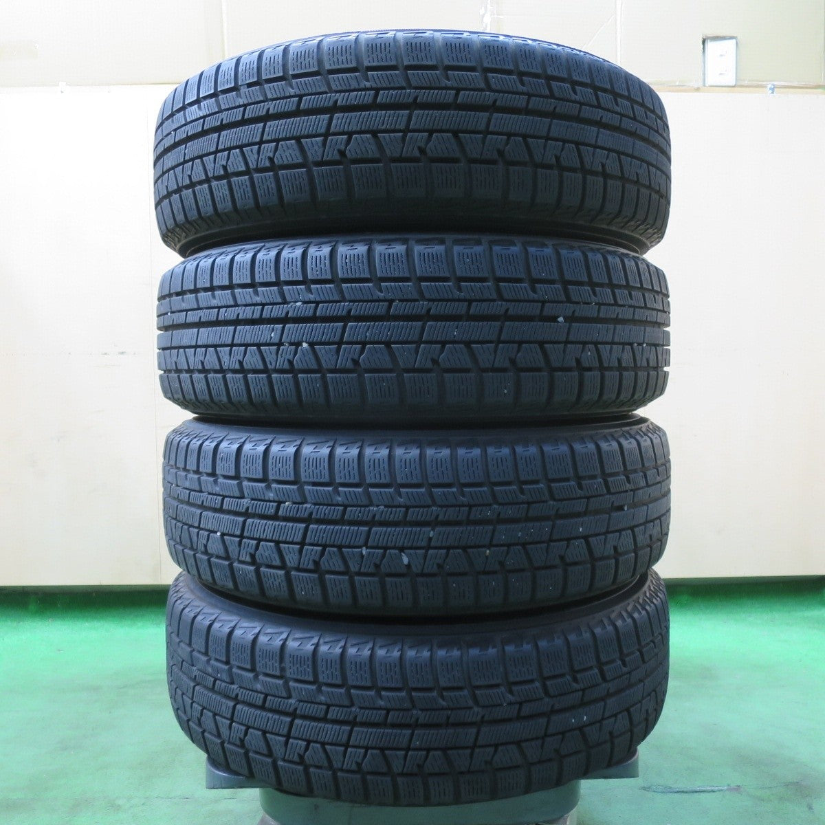 バリ溝！キレイ！9分★スタッドレス 175/65R15 ヨコハマ アイスガード iG50 プラス STRANGER シュナイダー 15インチ PCD100/4H★5012211イス