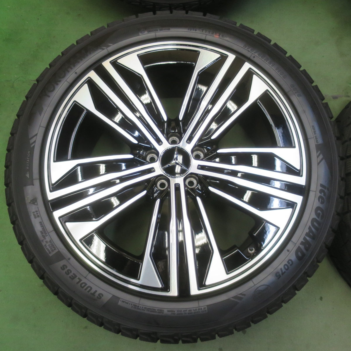 バリ溝！24年！キレイ！9.5分◎ベンツ EQS 純正 275/45R21 スタッドレス ヨコハマ アイスガード G075 21インチ PCD112/5H◎6071104イス
