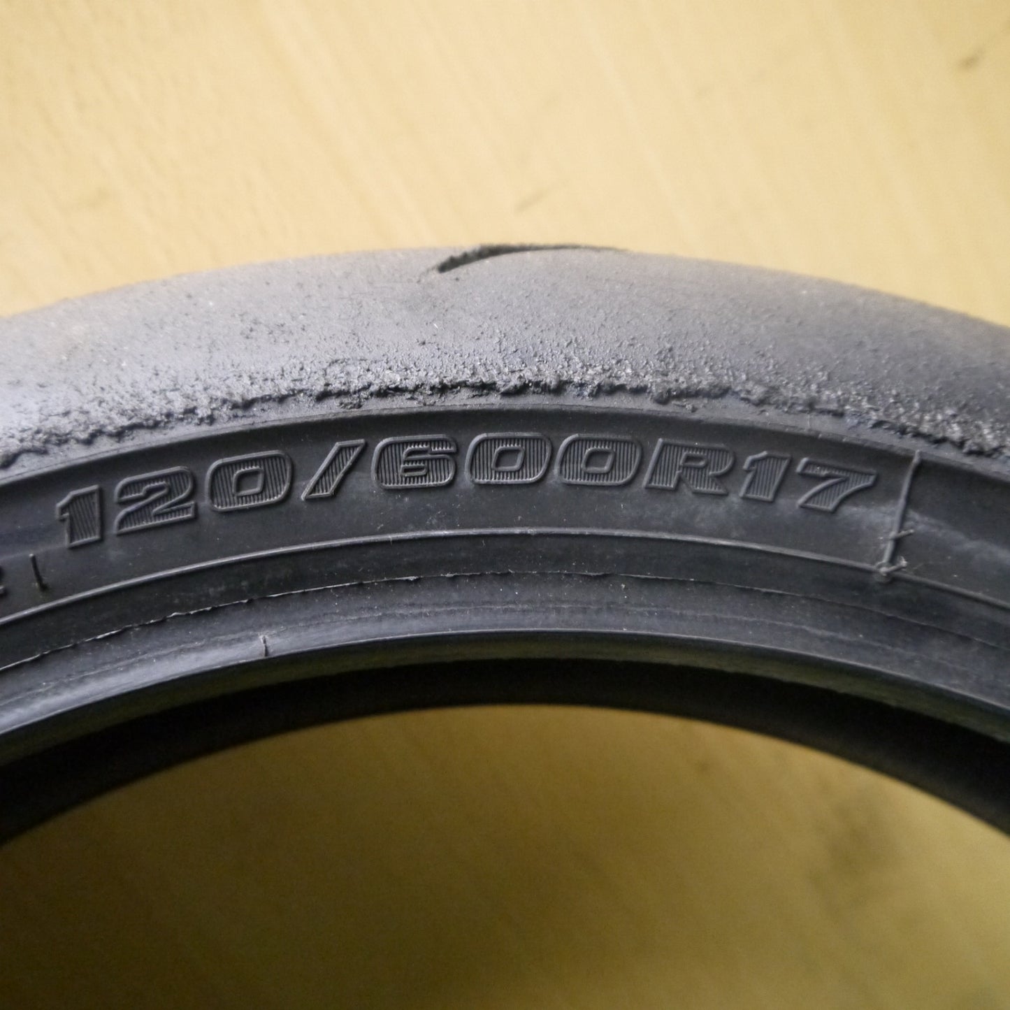 前後2本セット★バイク タイヤ 120/600R17 180/640R17 ブリヂストン バトラックス レーシング R10R レース 17インチ CBR600RR 等★5092211Hノタ